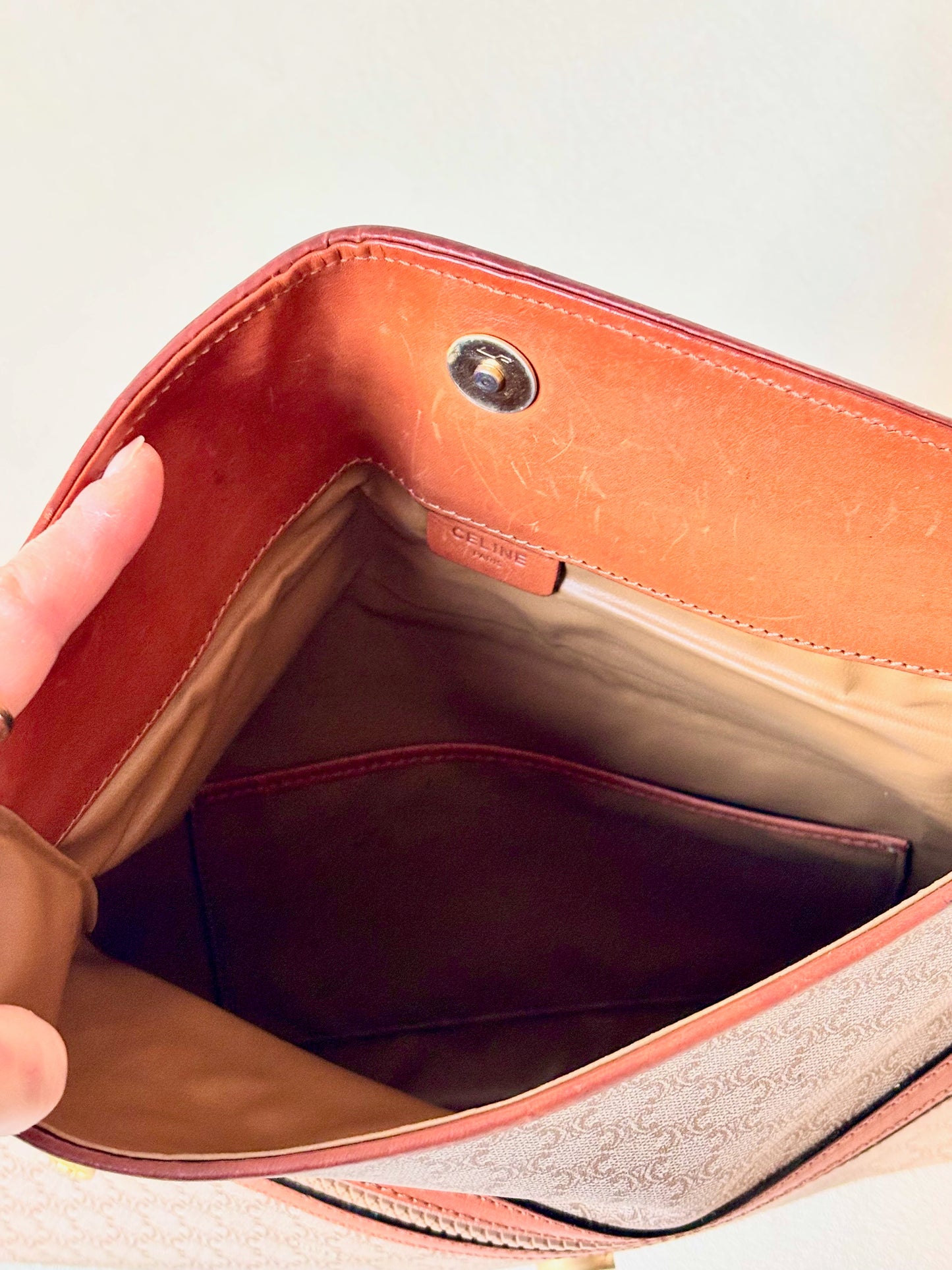 CÉLINE Pochette Triomphe