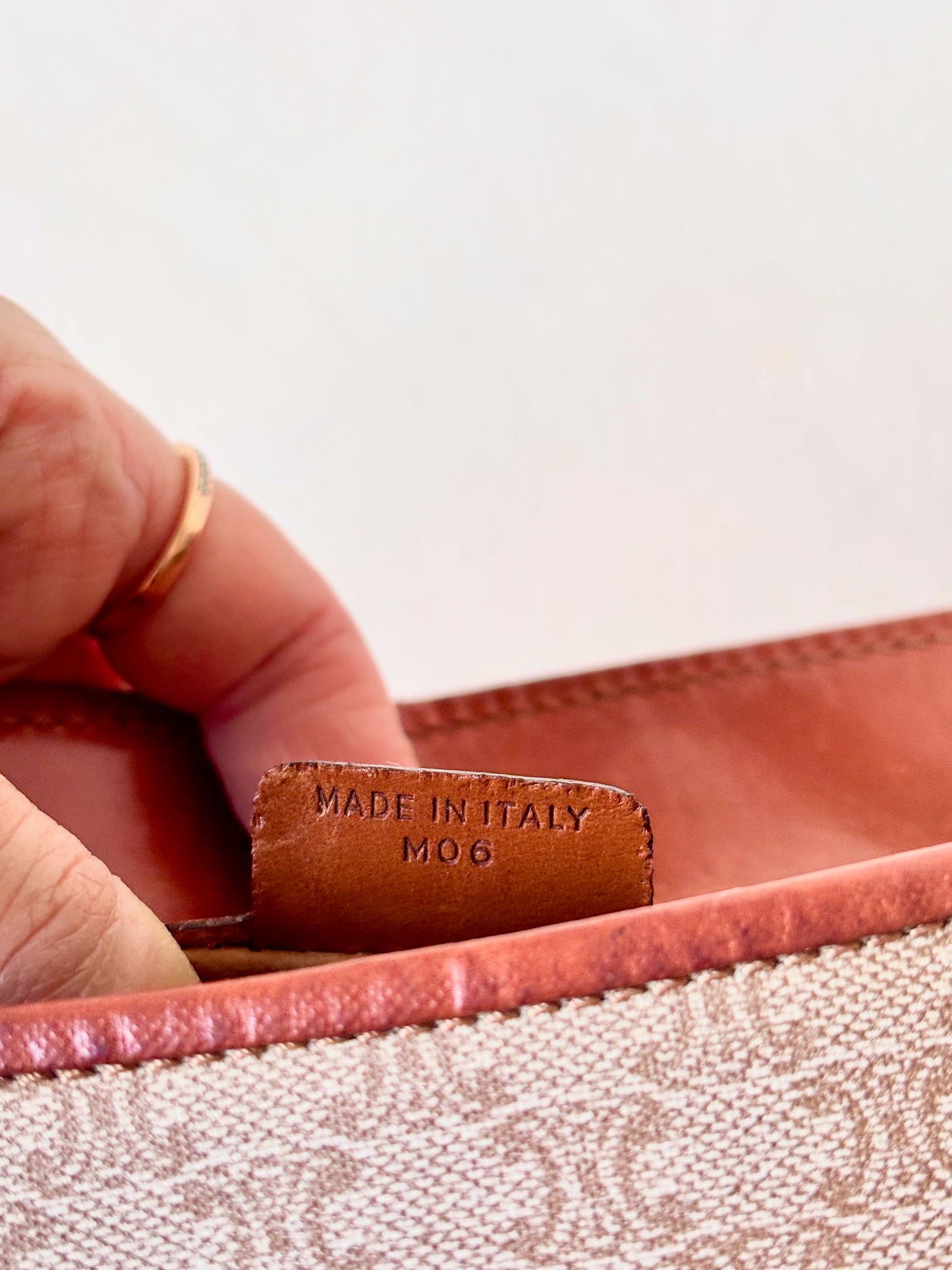 CÉLINE Pochette Triomphe
