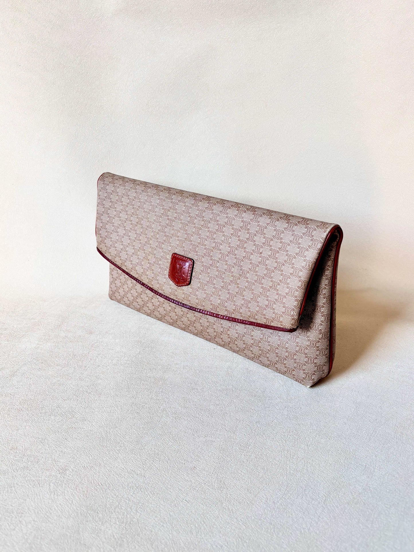 CÉLINE Pochette Triomphe