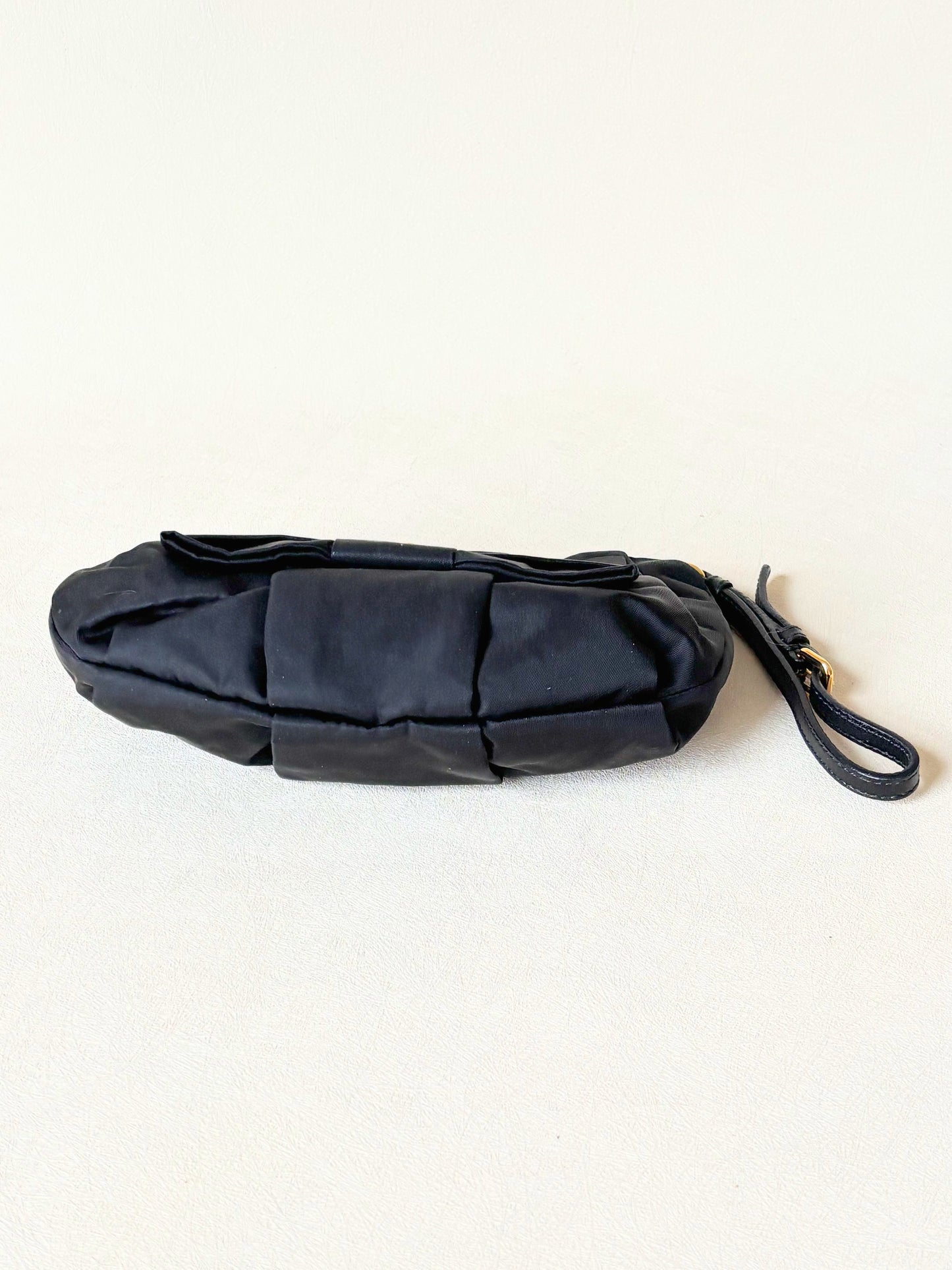 PRADA Pochette Noeud Nylon