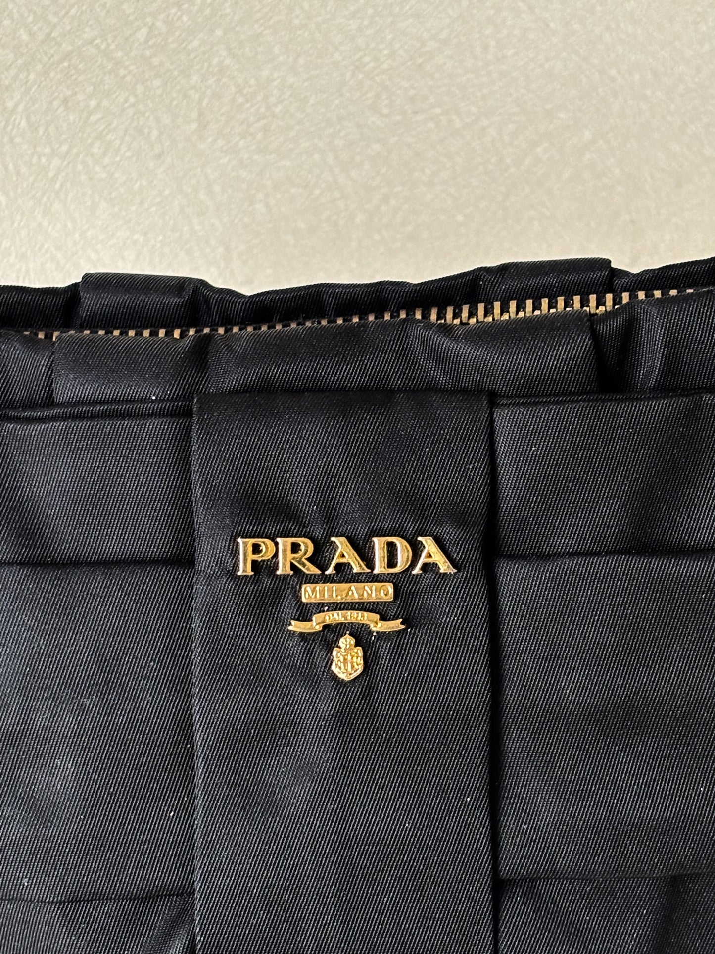 PRADA Pochette Noeud Nylon