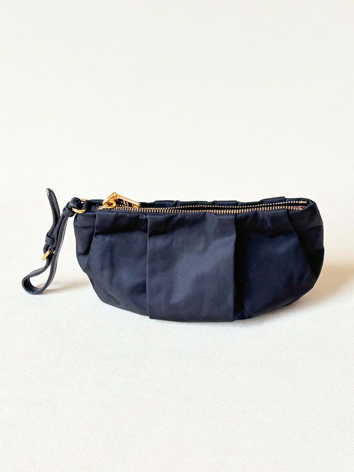 PRADA Pochette Noeud Nylon
