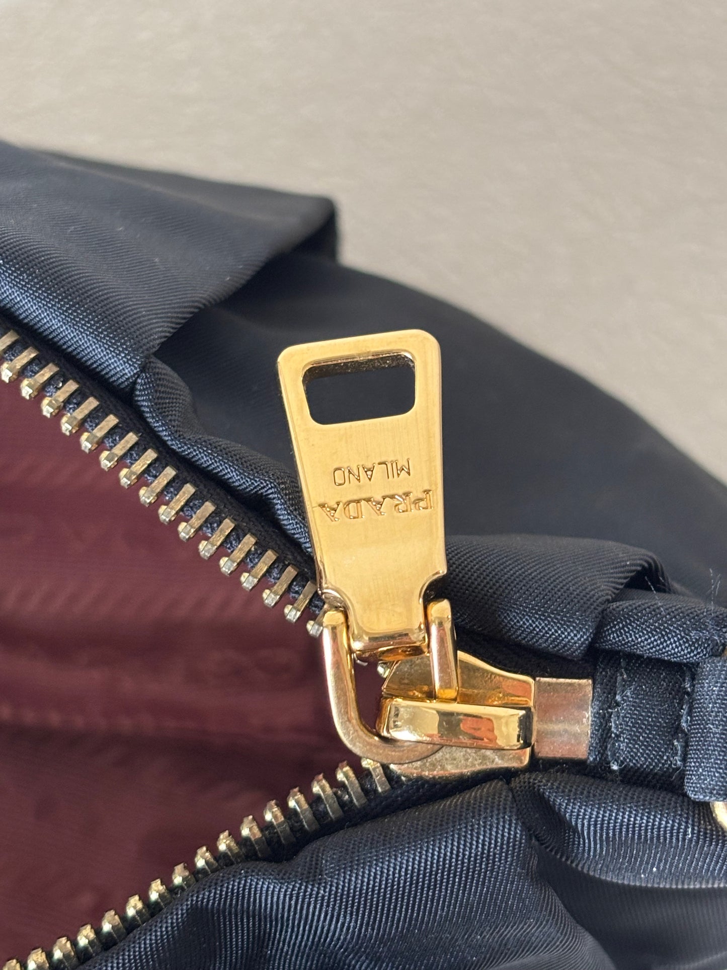PRADA Pochette Noeud Nylon