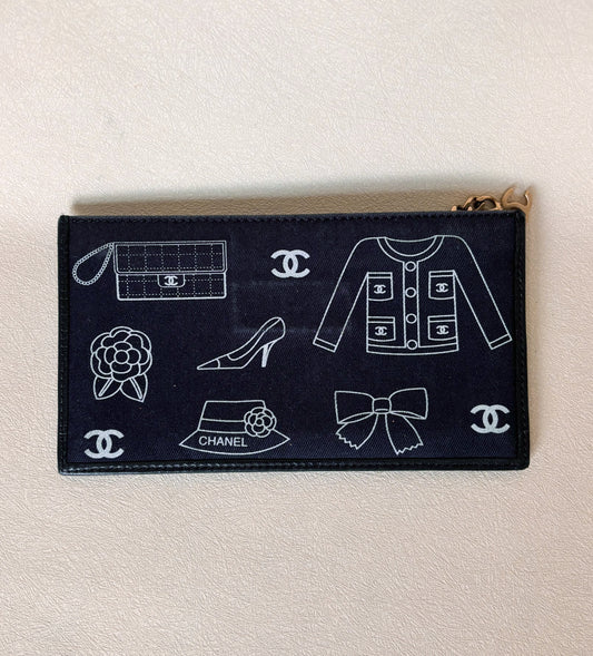 CHANEL Pochette