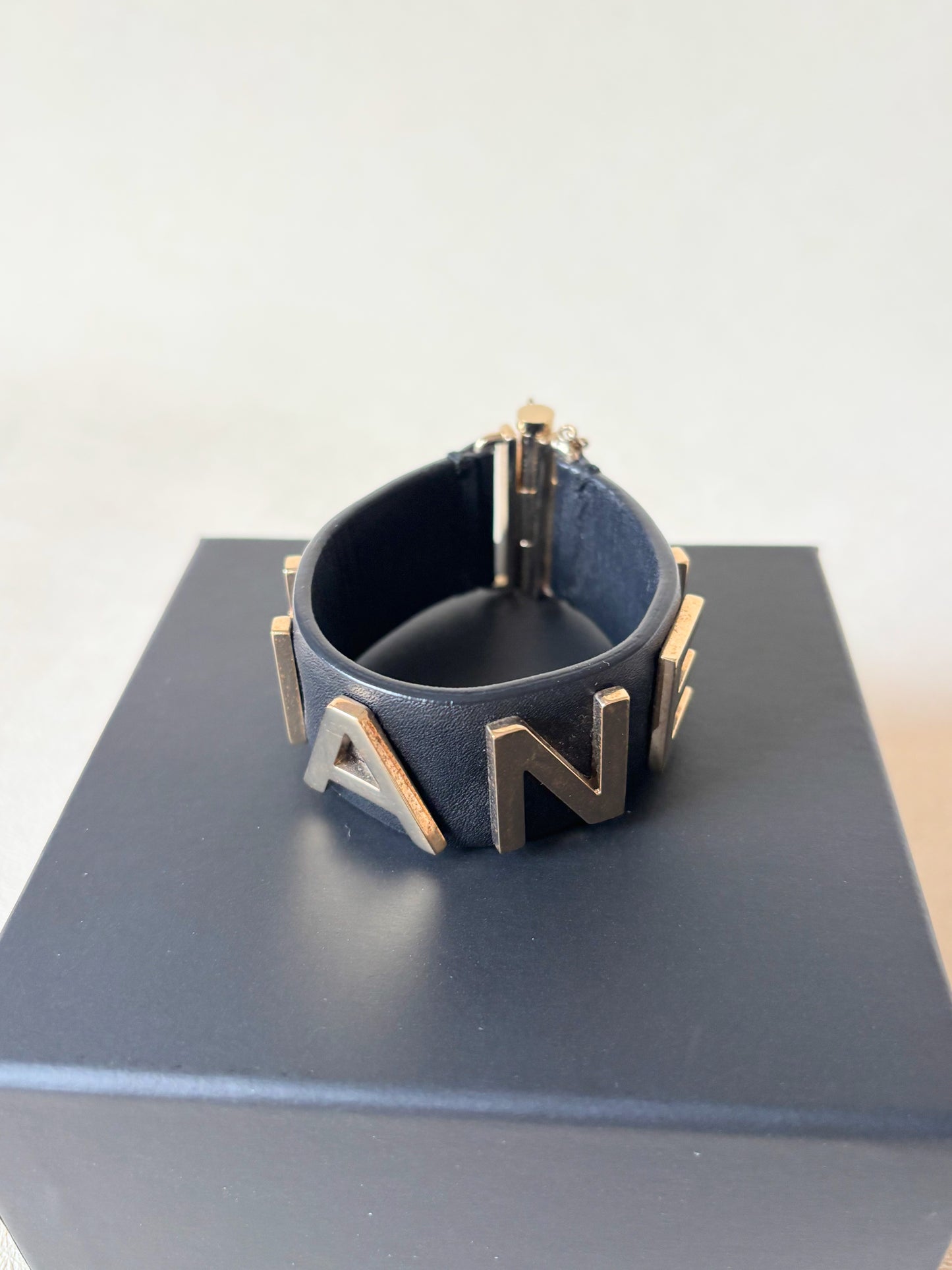 CHANEL Bracelet Manchette