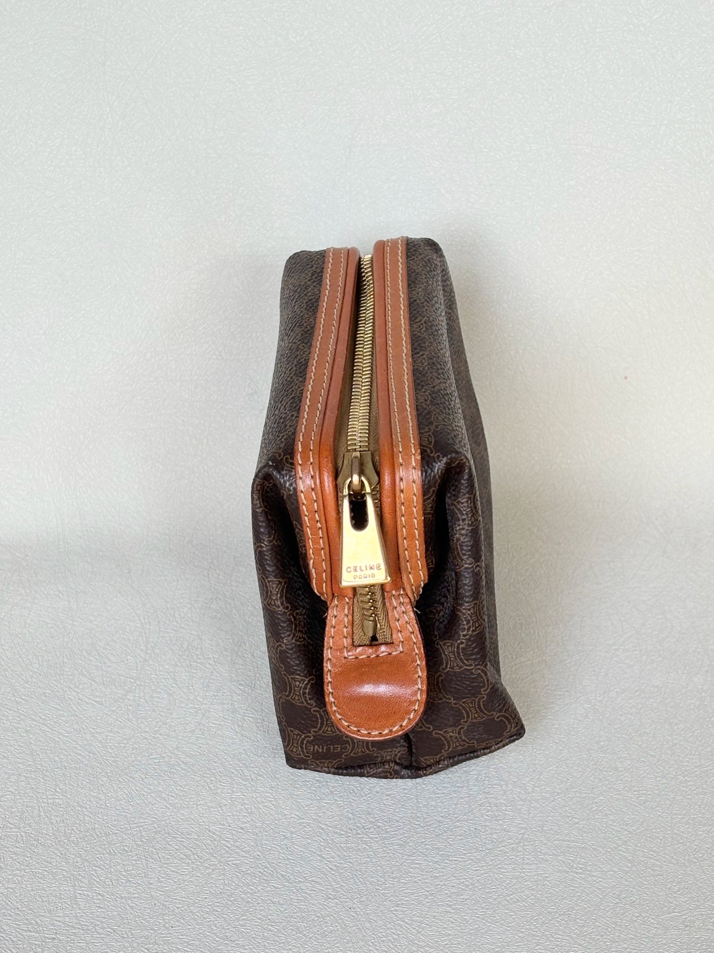 CÉLINE Pochette Triomphe
