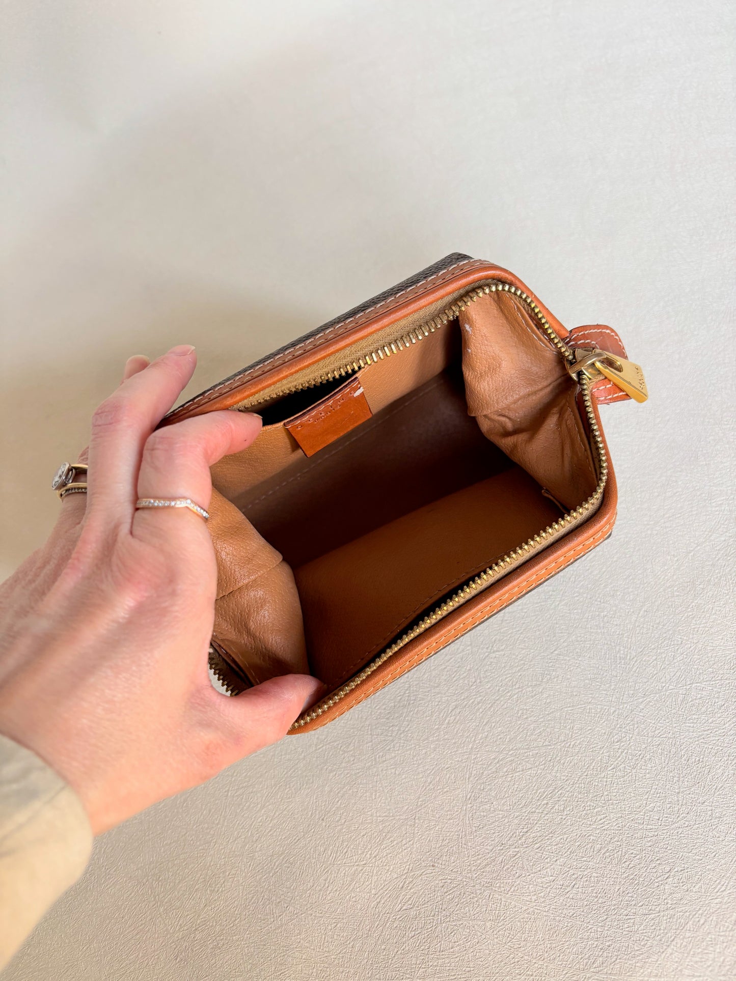 CÉLINE Pochette Triomphe