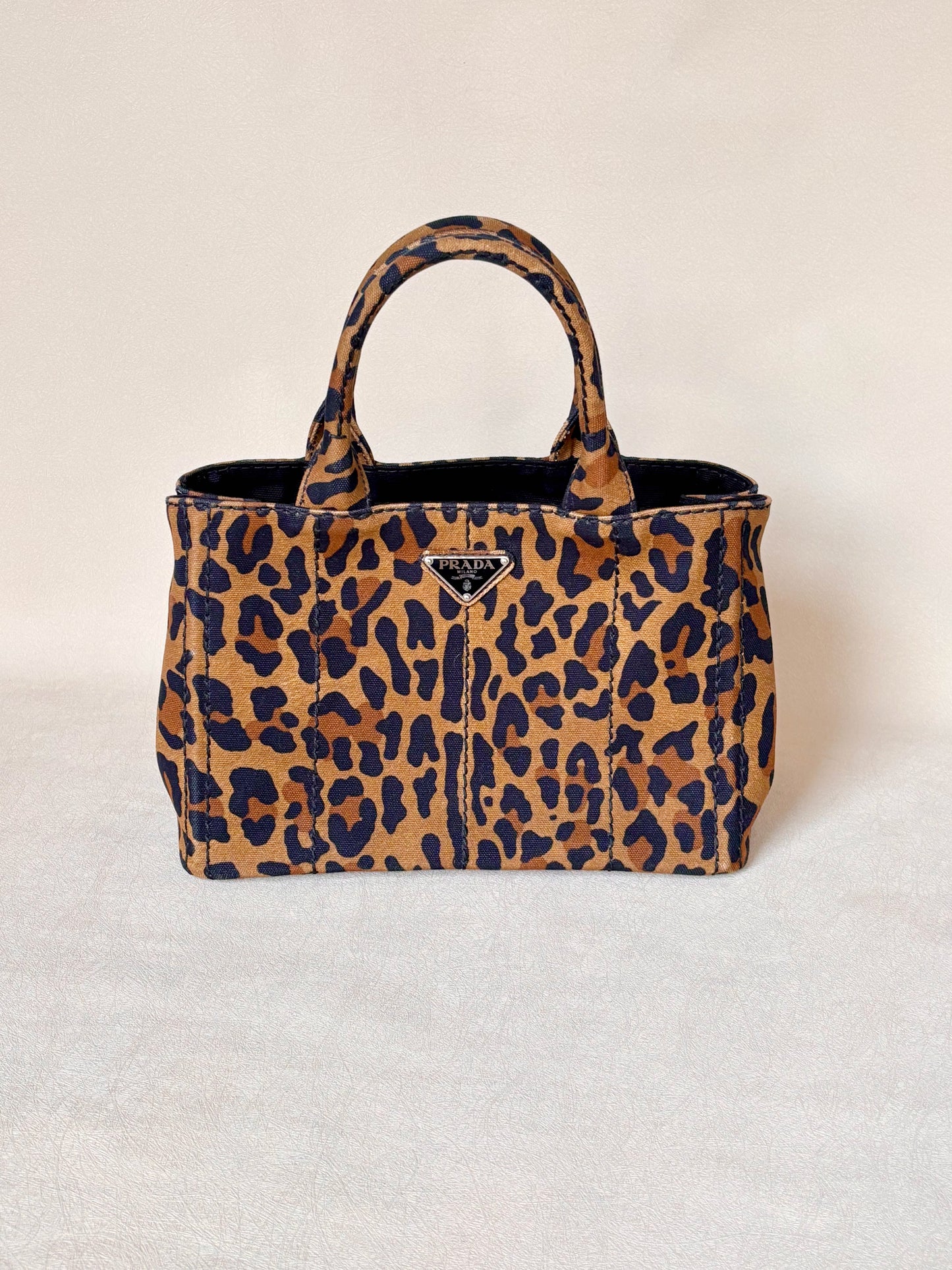 PRADA Sac Canapa