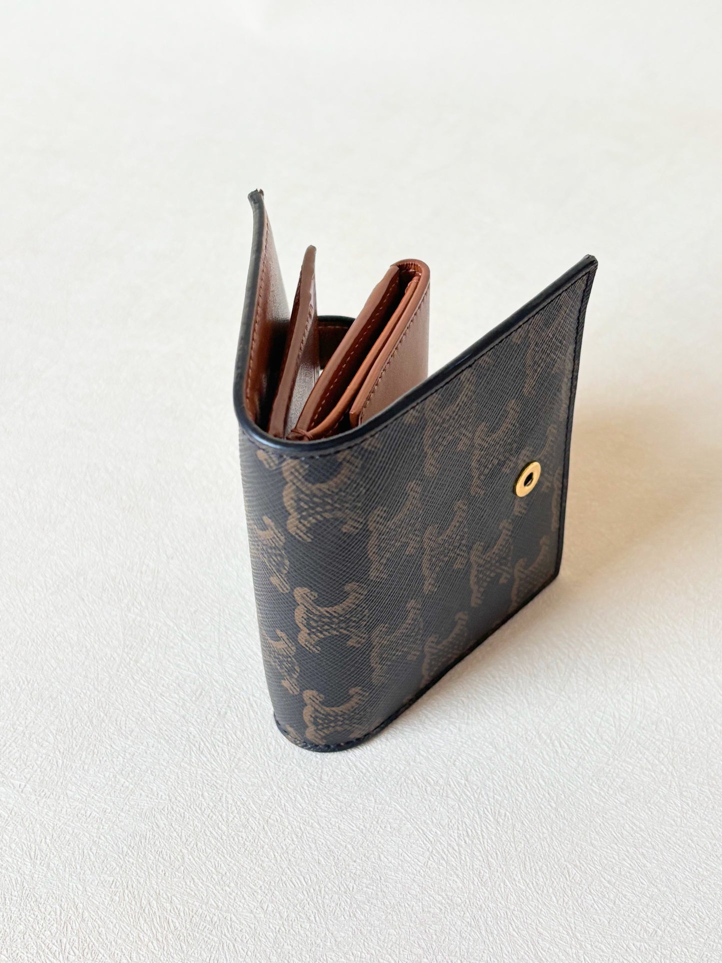 CÉLINE Portefeuille Triomphe