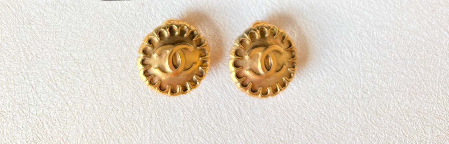 CHANEL Boucles d'oreilles