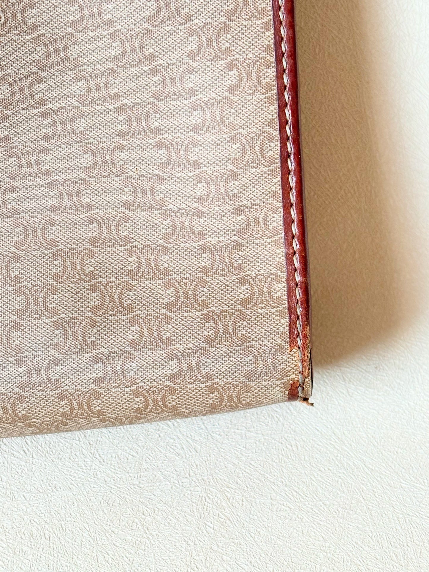 CÉLINE Pochette Triomphe