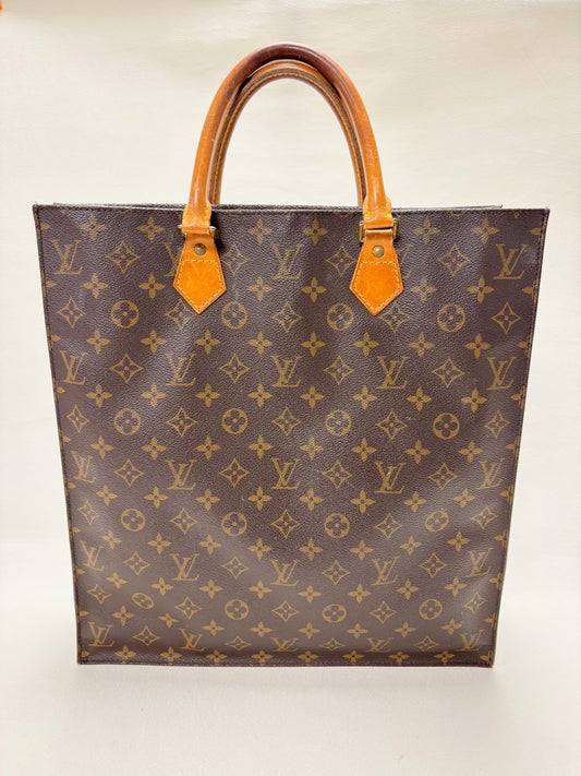 LOUIS VUITTON Sac plat