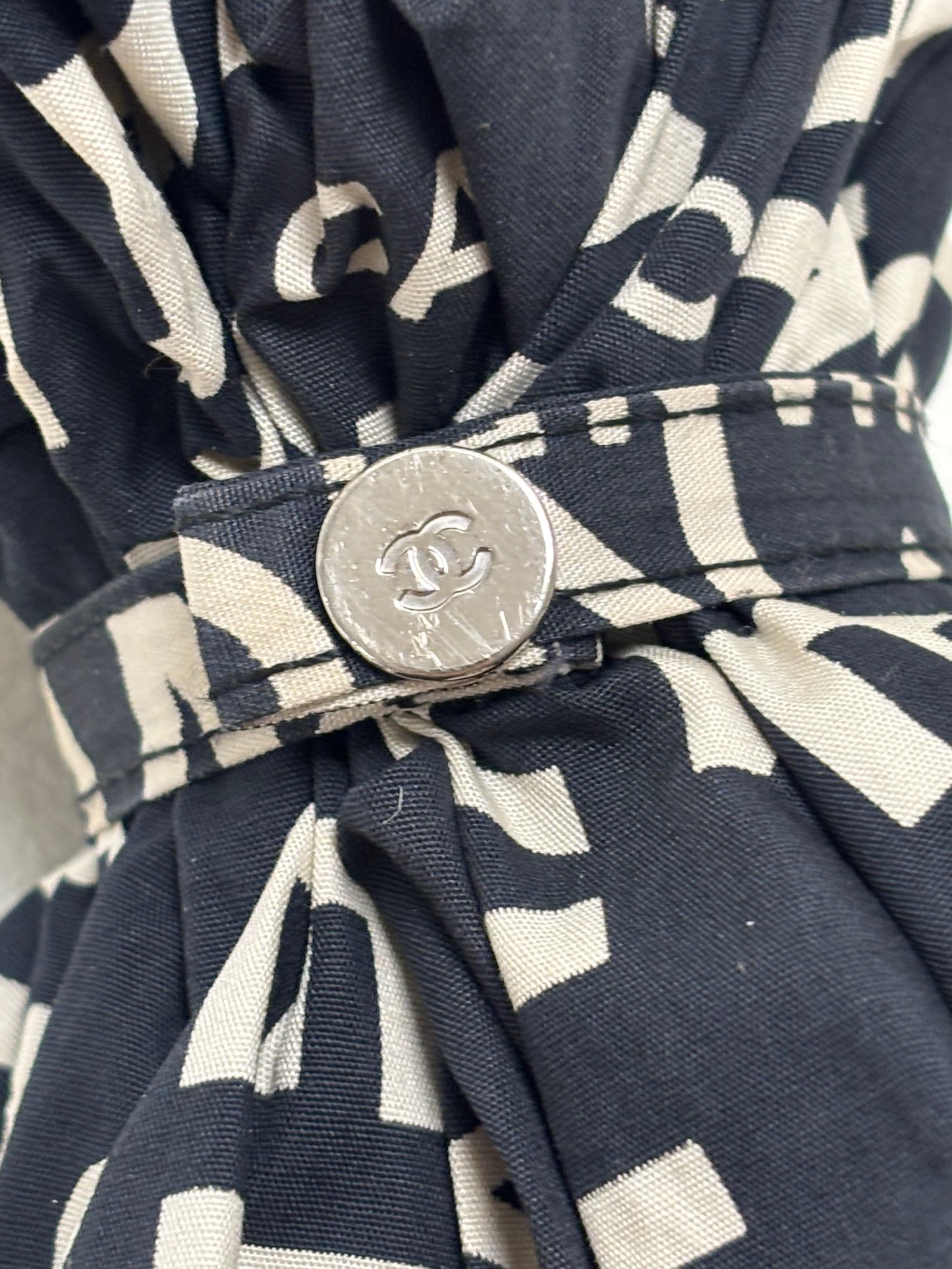 CHANEL Parapluie Coco