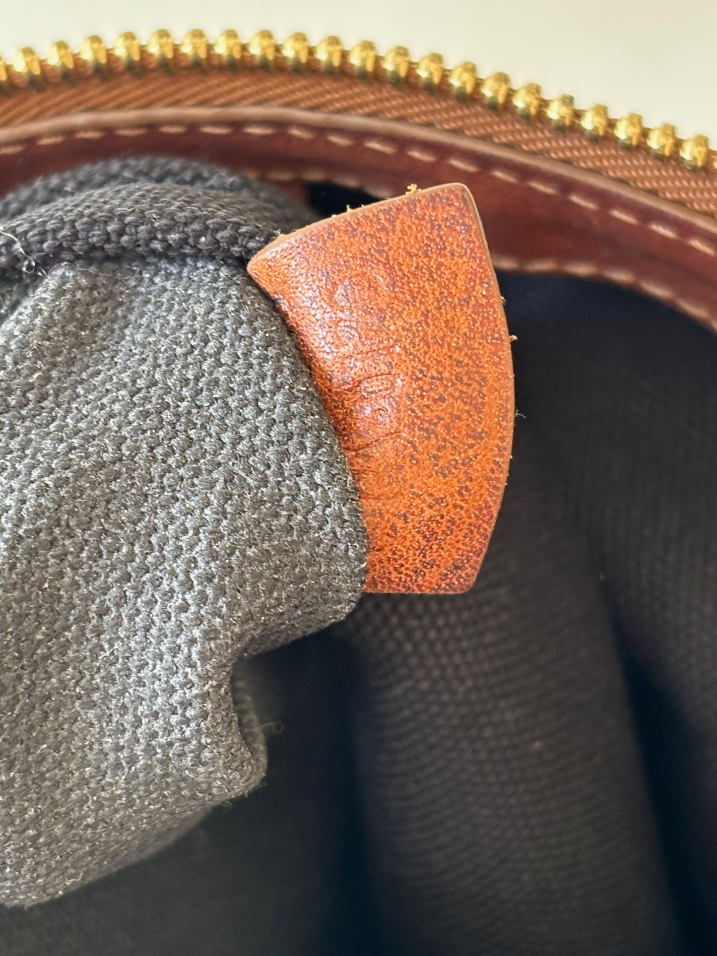 CÉLINE Sac Besace Triomphe