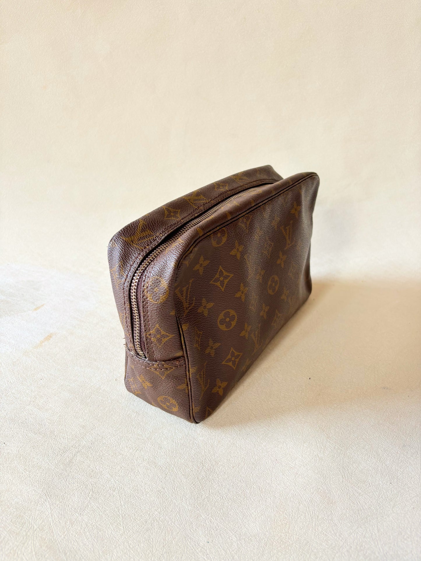 LOUIS VUITTON Trousse