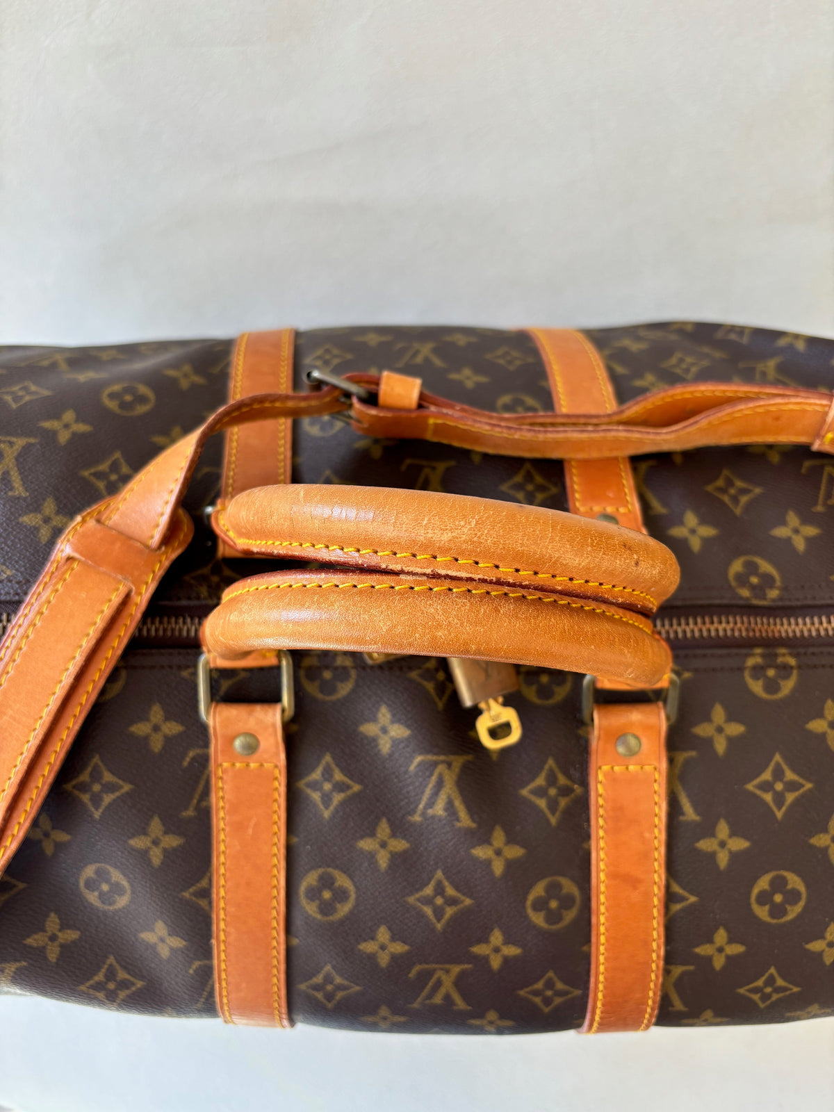 LOUIS VUITTON Sac Keepall 55 Bandoulière