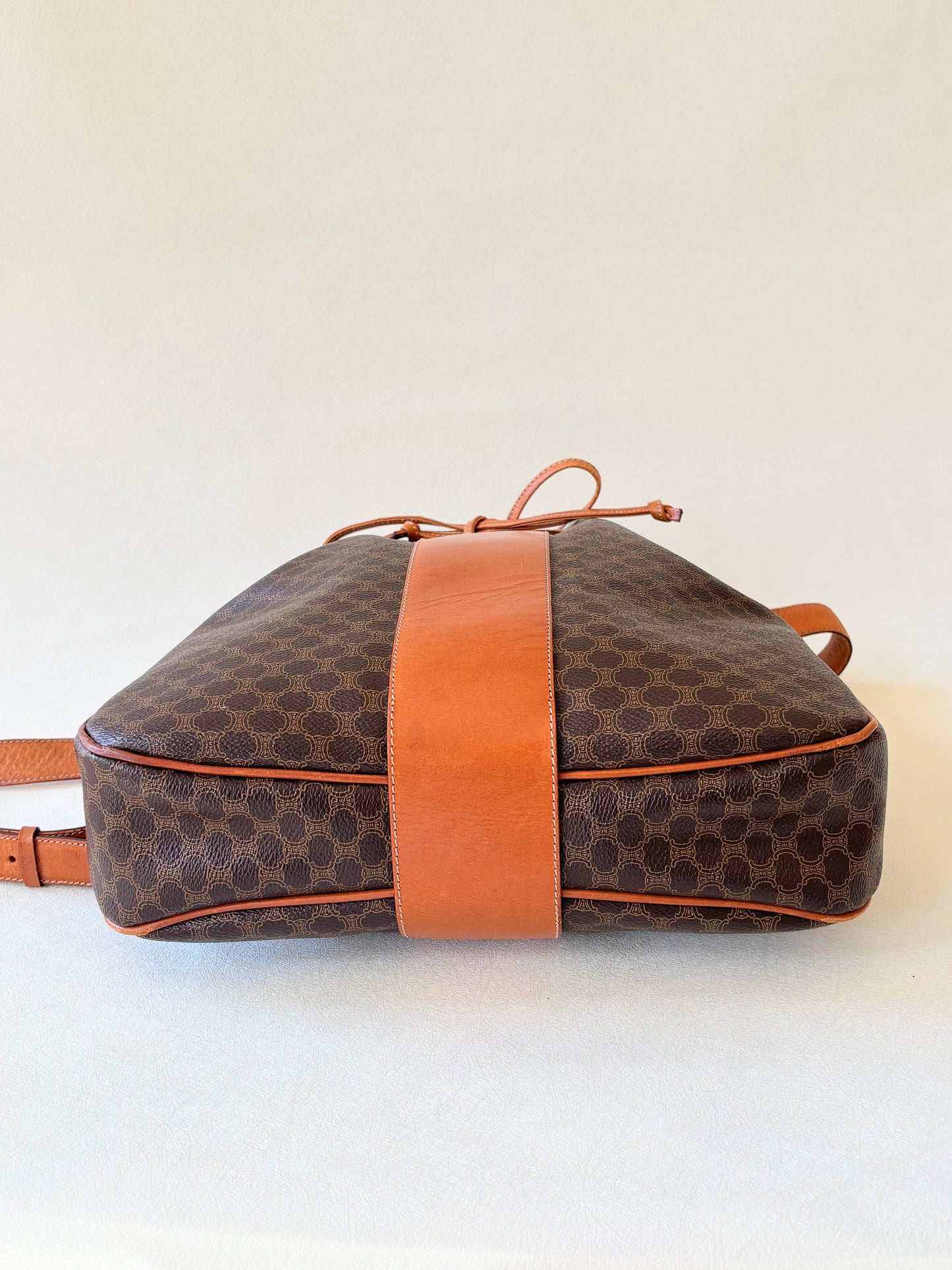 CÉLINE Sac seau Triomphe