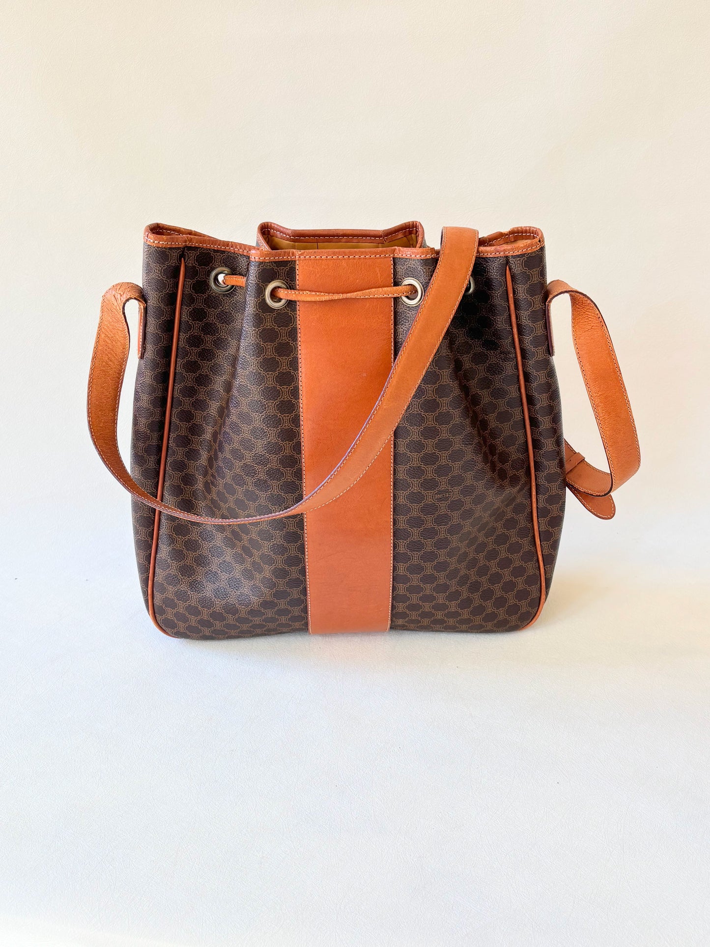CÉLINE Sac seau Triomphe