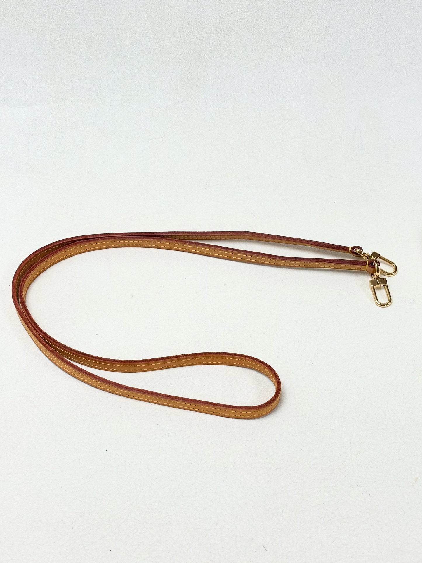 LOUIS VUITTON Bandoulière cuir