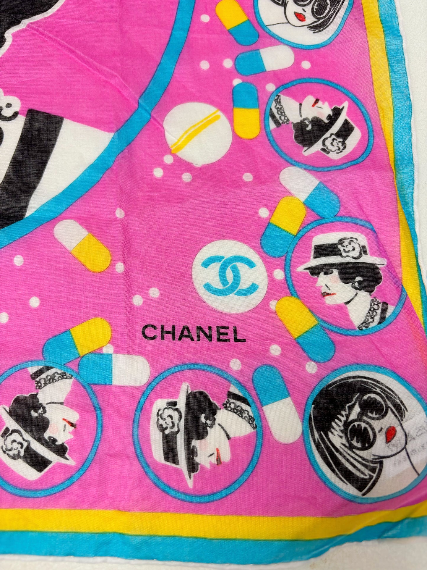CHANEL Foulard Coco