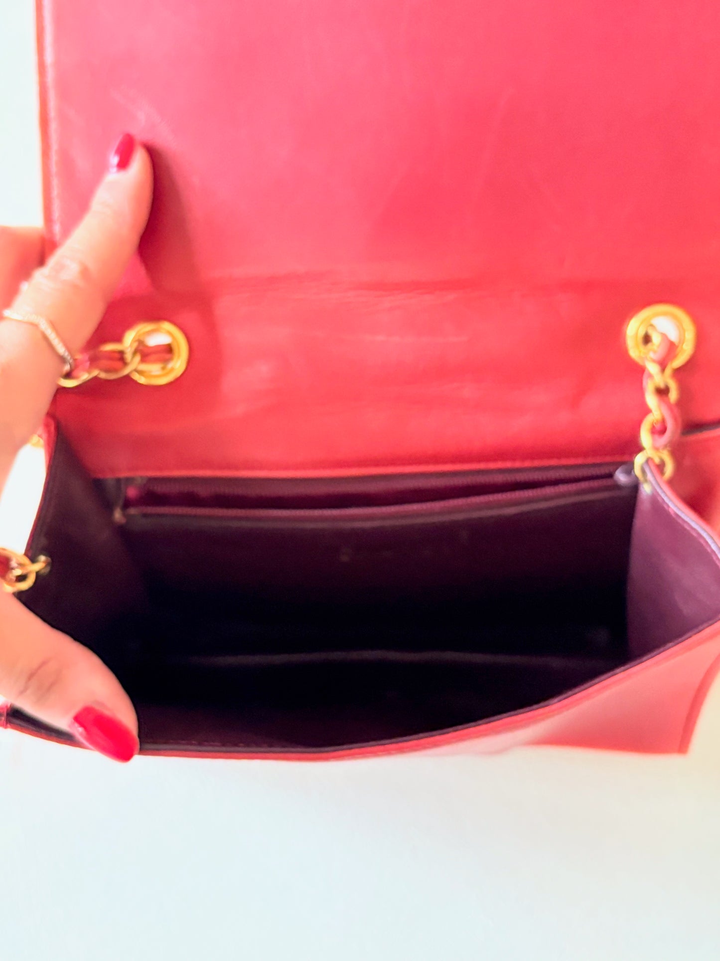 CHANEL Sac en cuir corail