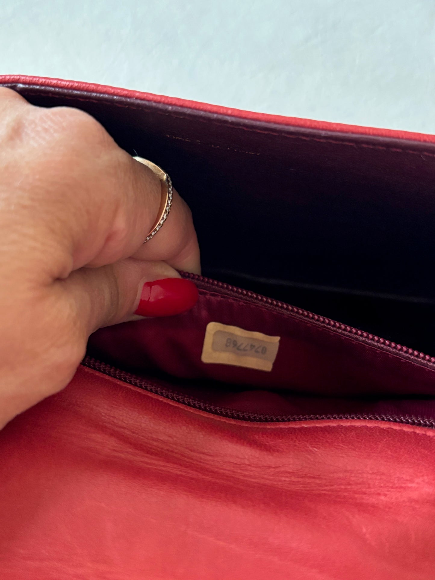 CHANEL Sac en cuir corail