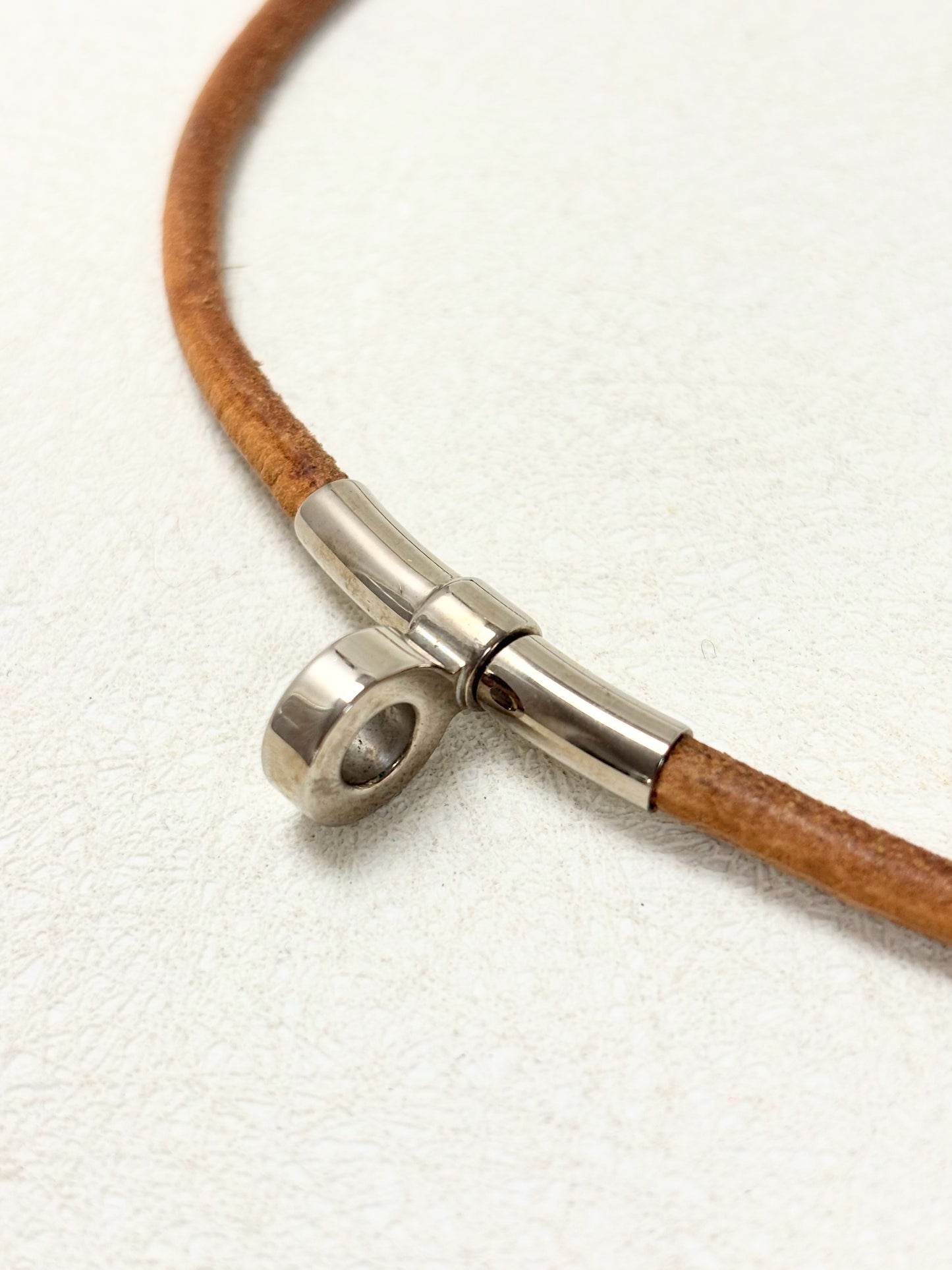 HERMÈS Collier Tour de cou