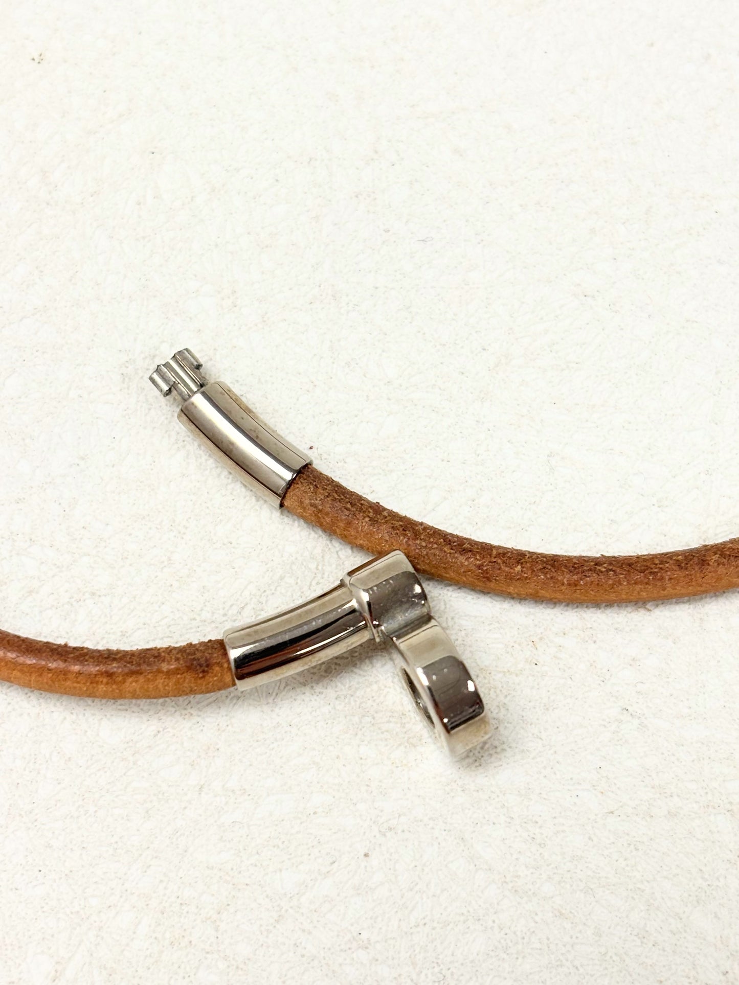 HERMÈS Collier Tour de cou