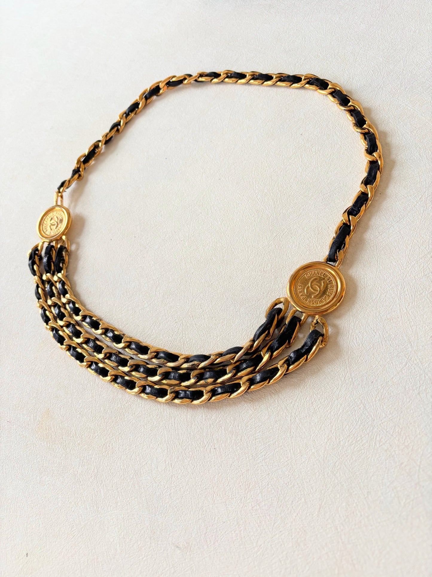 CHANEL Ceinture triple chaîne