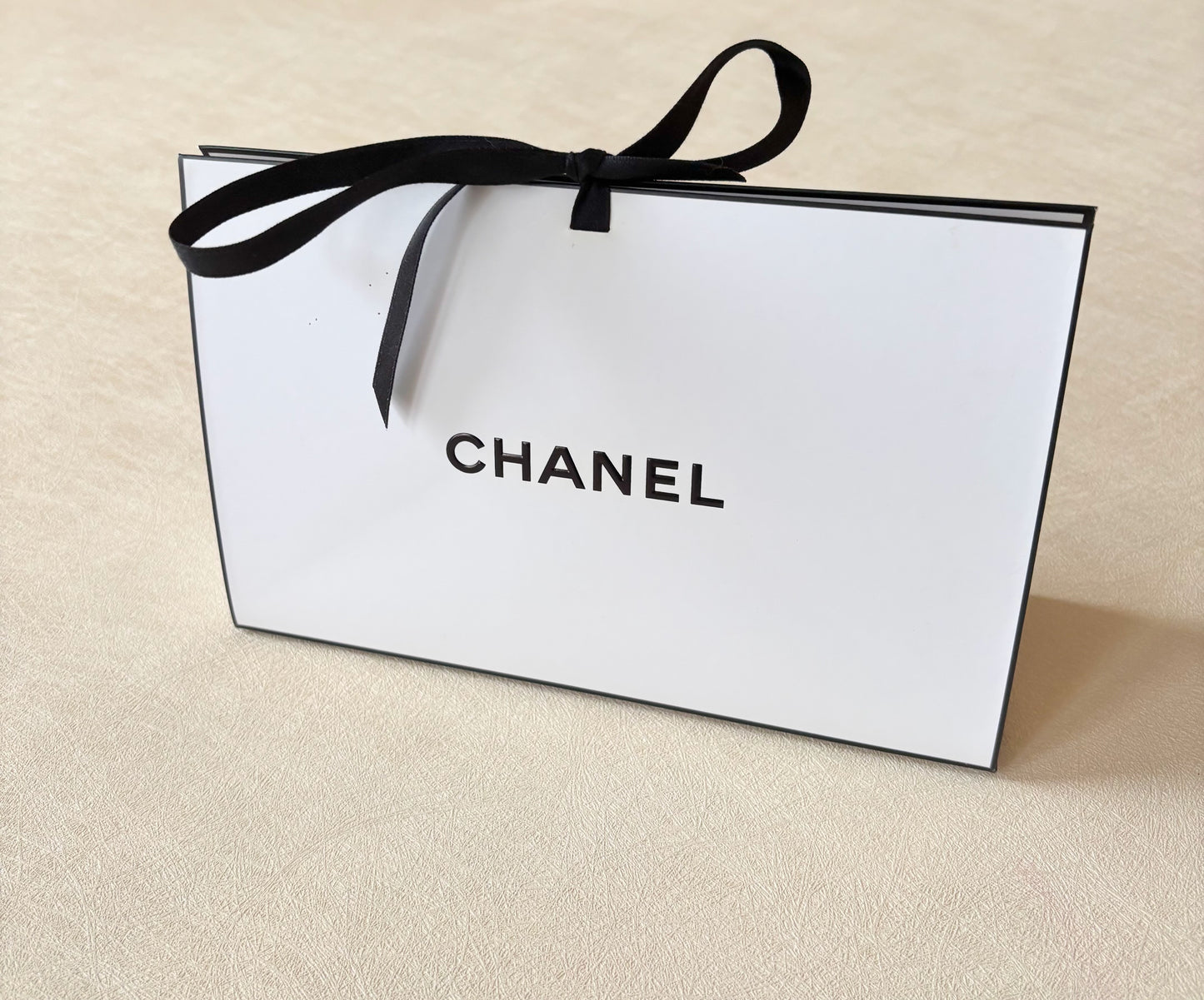 CHANEL Carré en soie