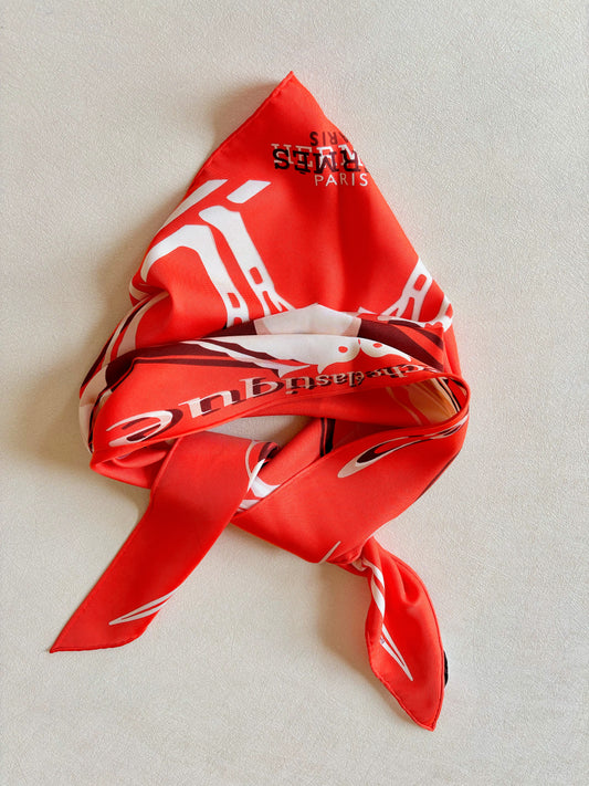 HERMÈS Foulard Pointu