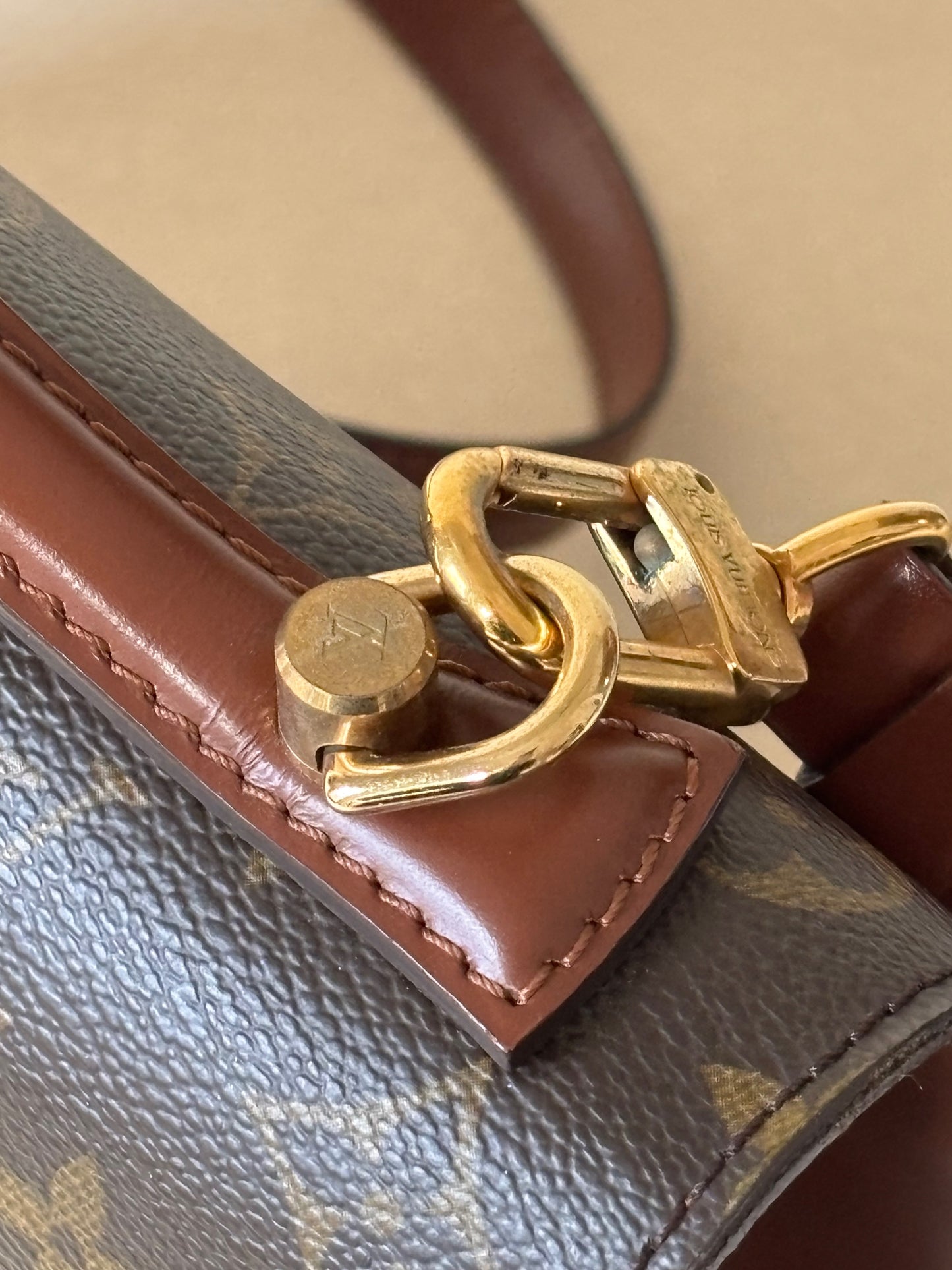 LOUIS VUITTON Sac Monceau 28