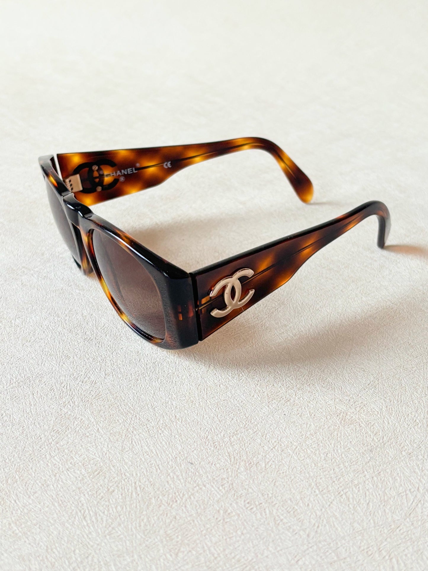 CHANEL Lunettes de soleil