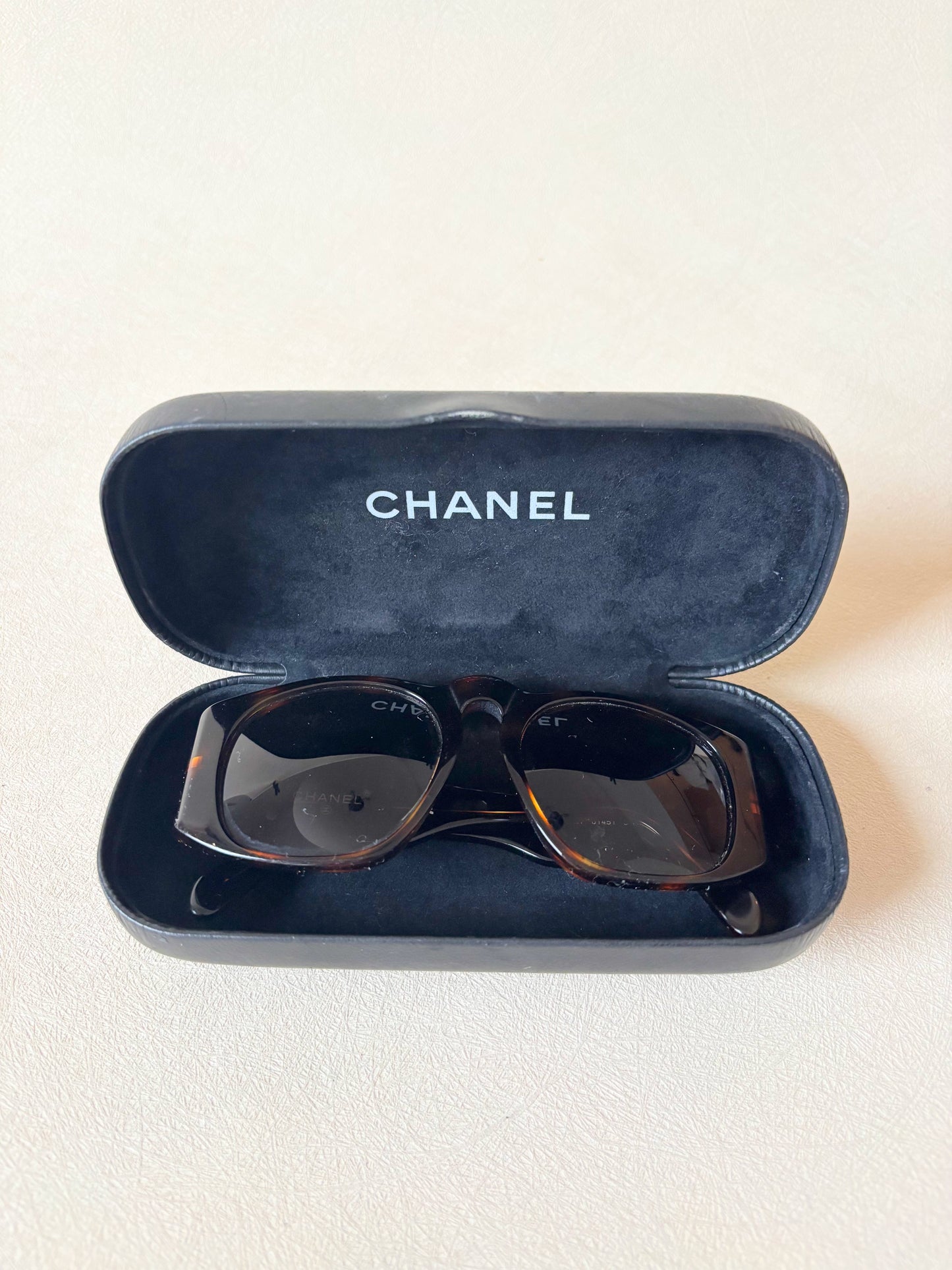 CHANEL Lunettes de soleil