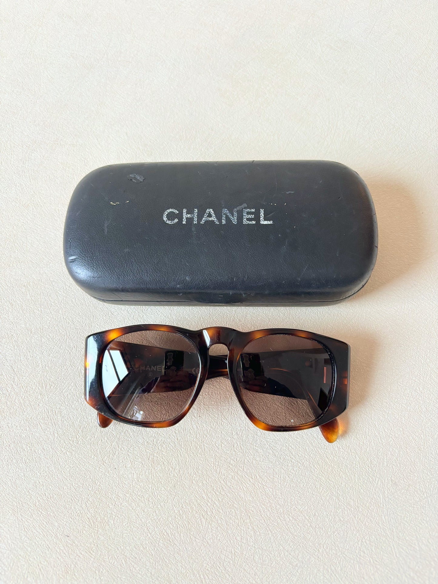 CHANEL Lunettes de soleil