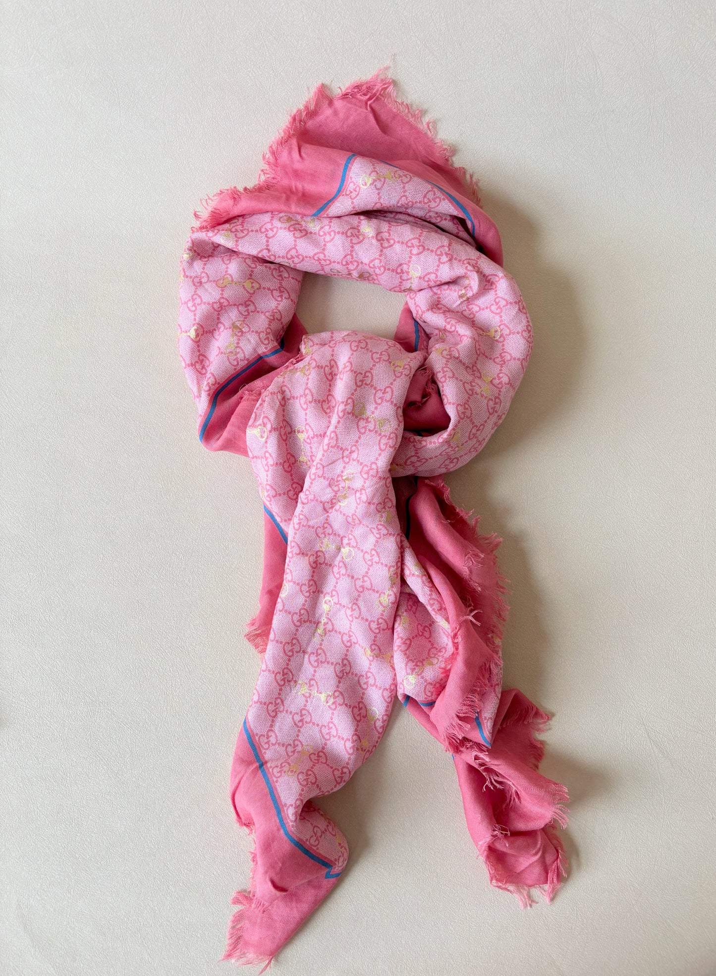 GUCCI Foulard maxi carré