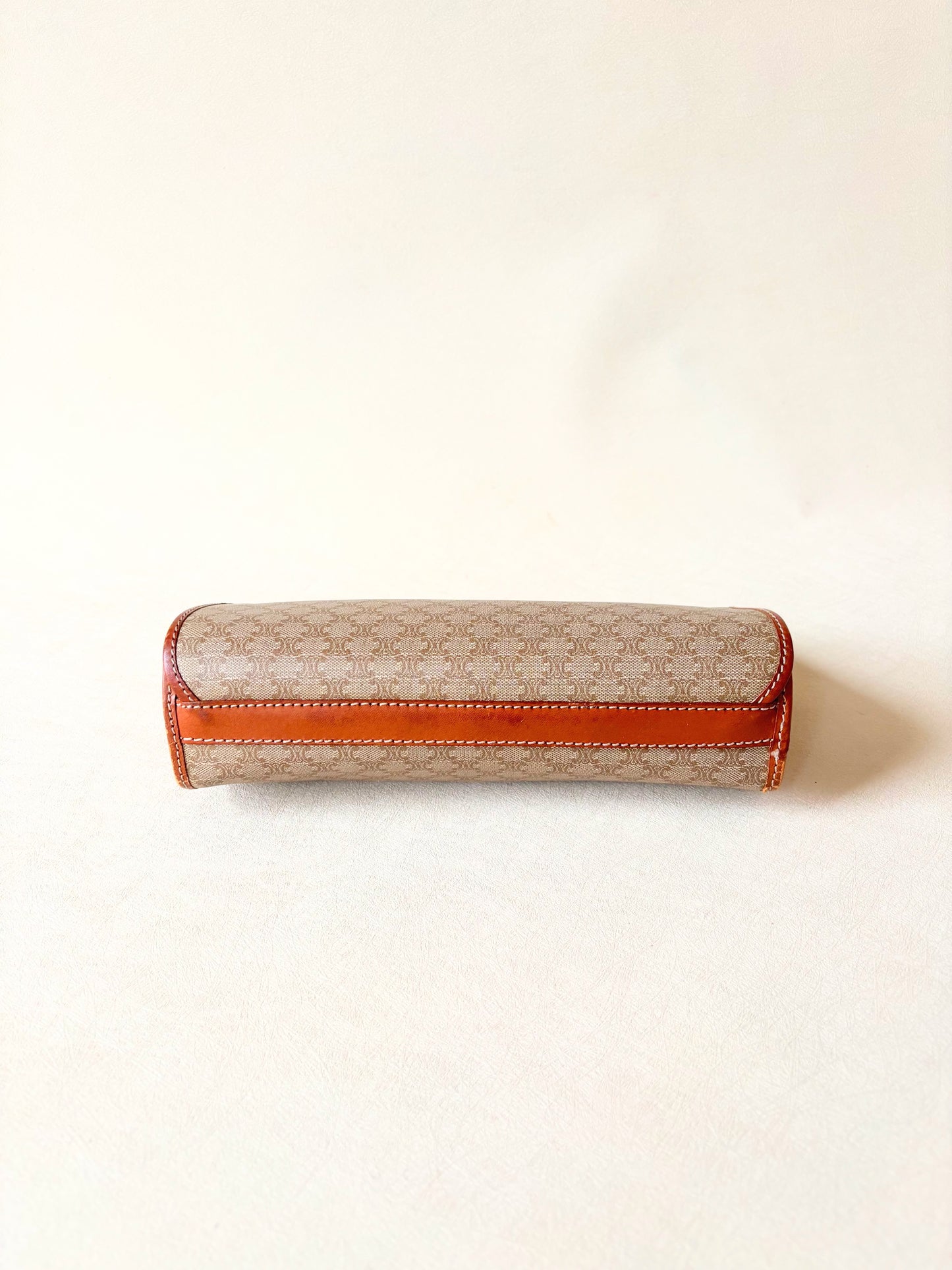 CÉLINE Pochette Triomphe
