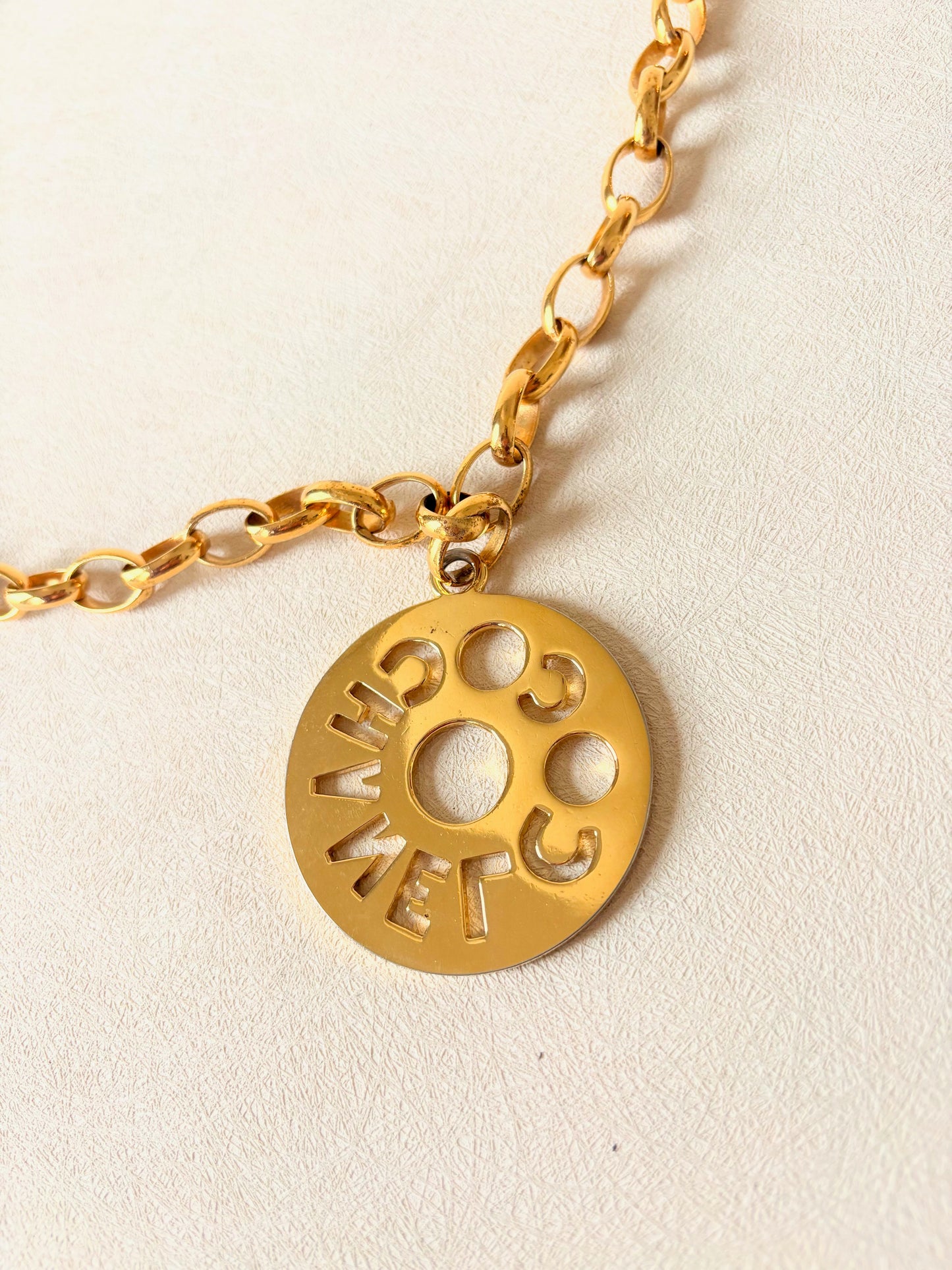 CHANEL Sautoir Maxi Logo