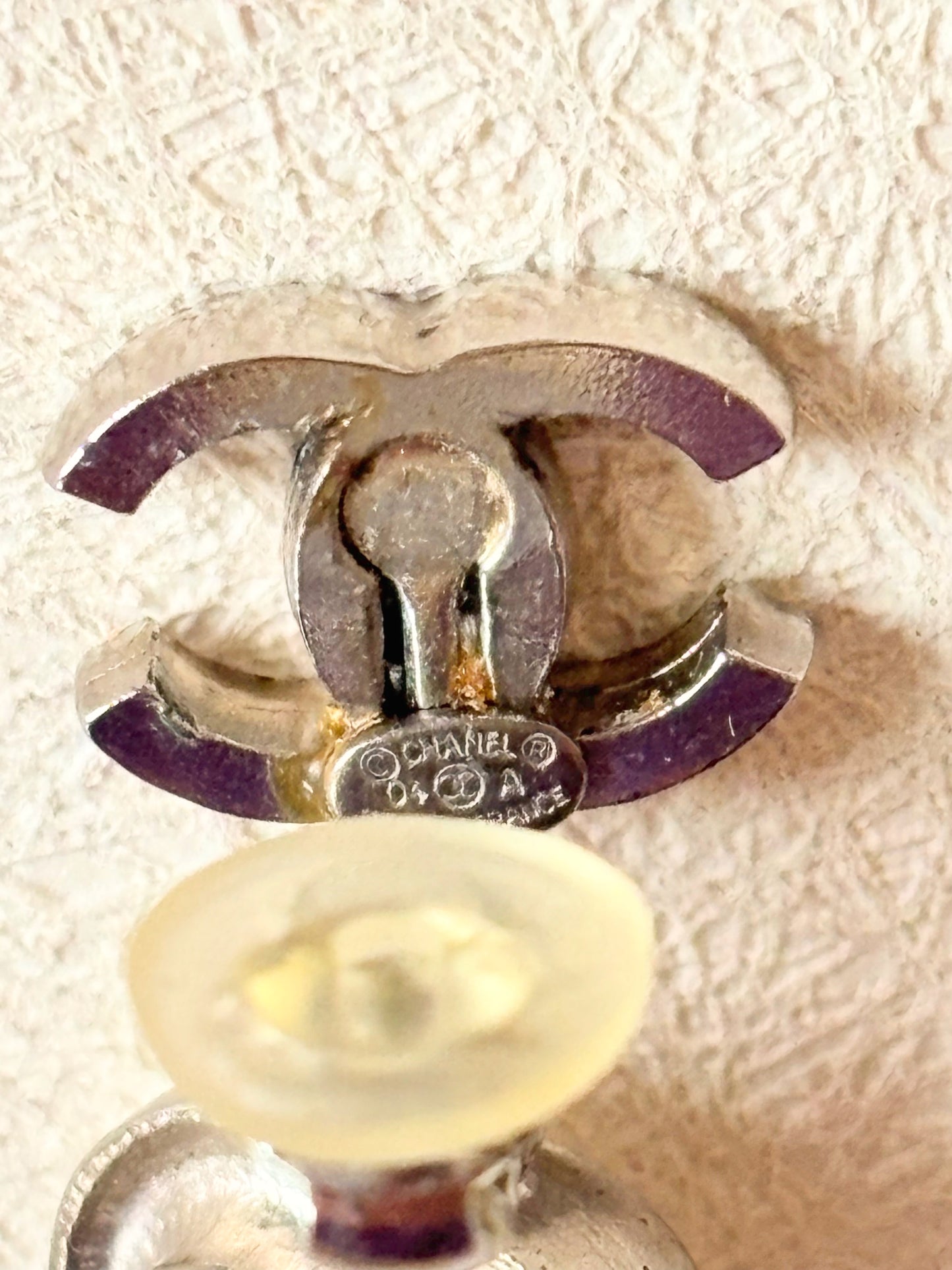 CHANEL Boucles d'oreilles coeurs