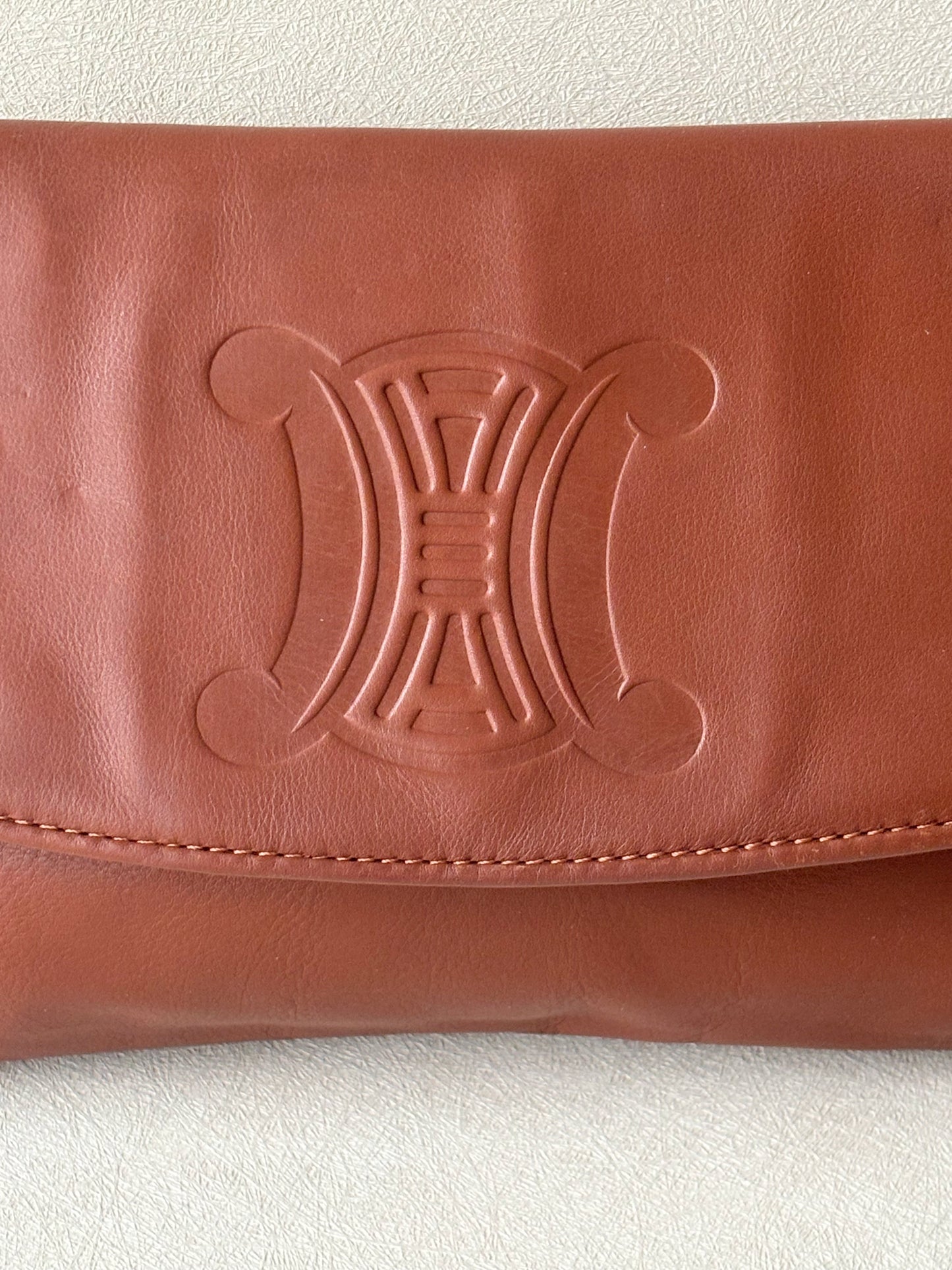 CÉLINE Pochette Triomphe