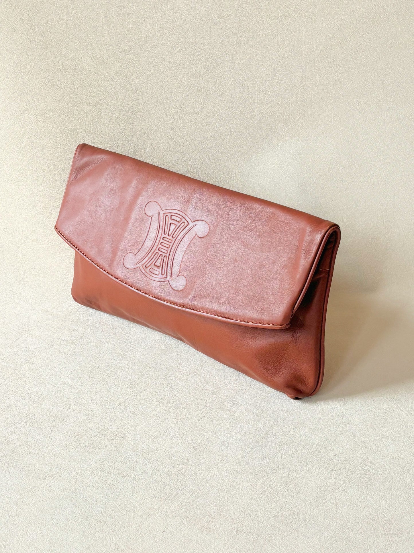 CÉLINE Pochette Triomphe