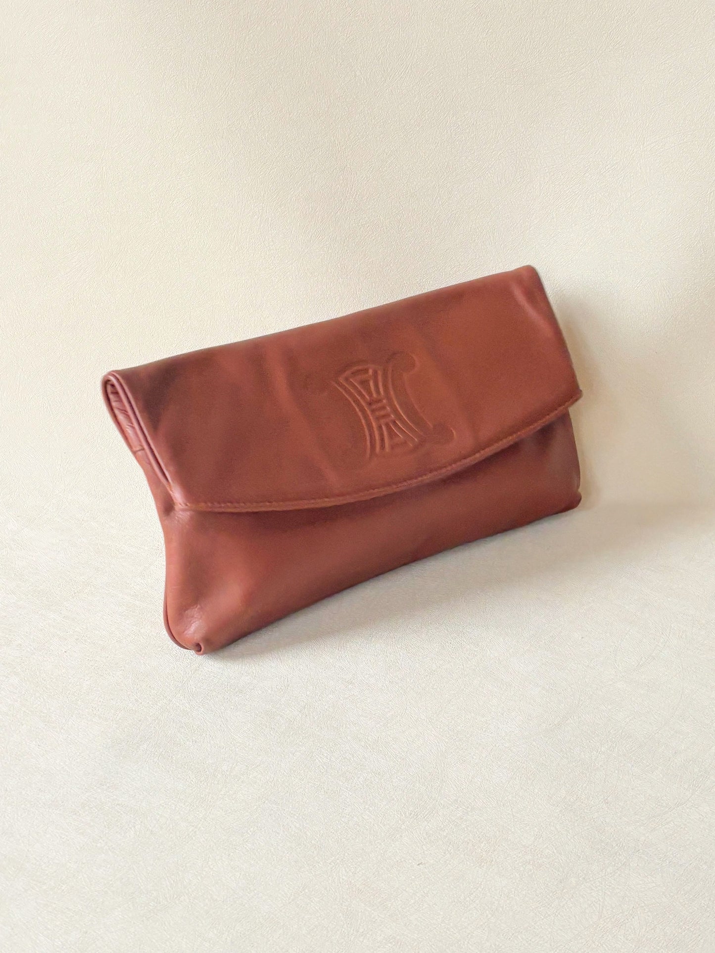 CÉLINE Pochette Triomphe
