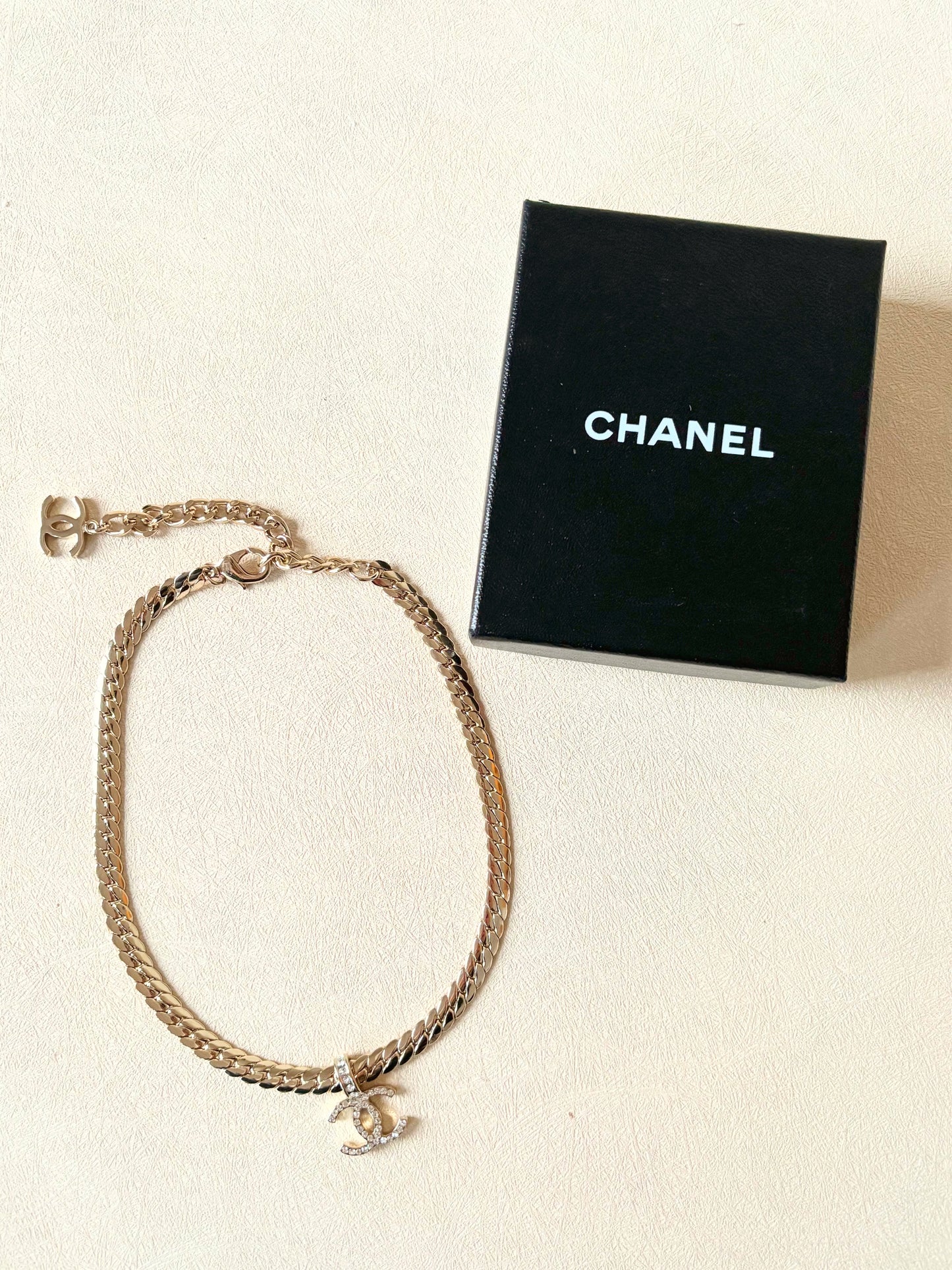 CHANEL Collier Ras de cou
