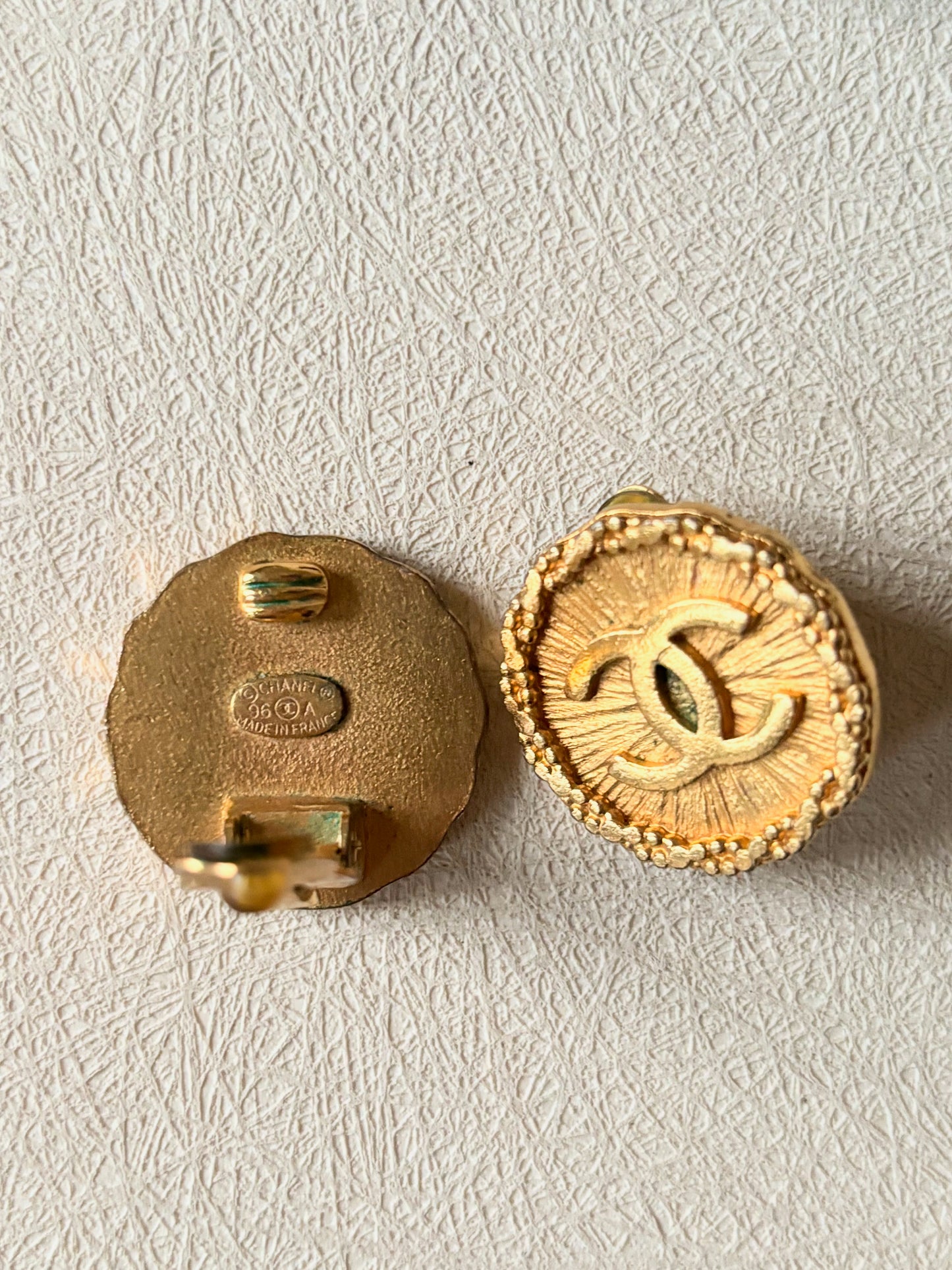 CHANEL Boucles d'oreilles