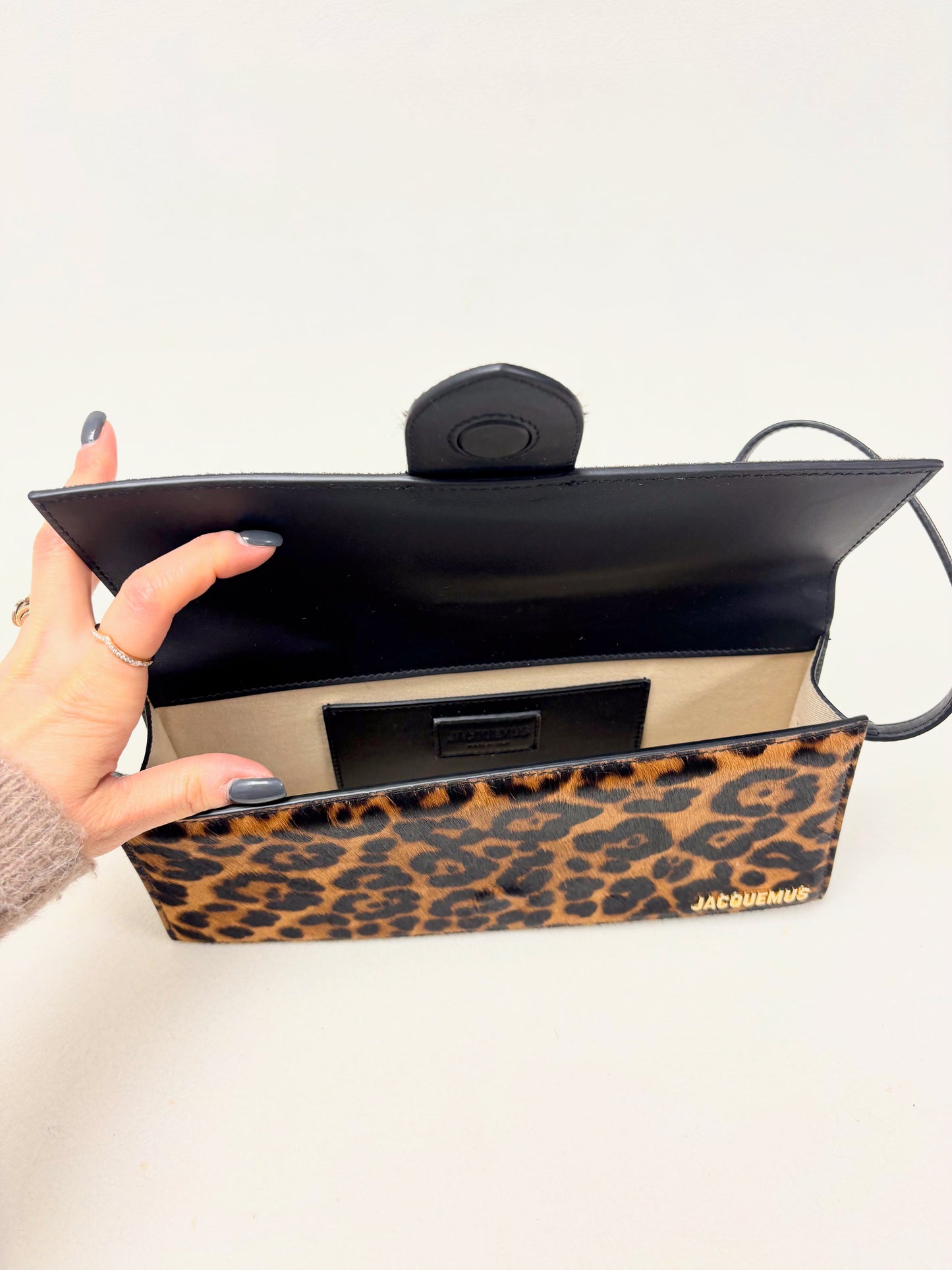 JACQUEMUS Sac Bambino Léopard