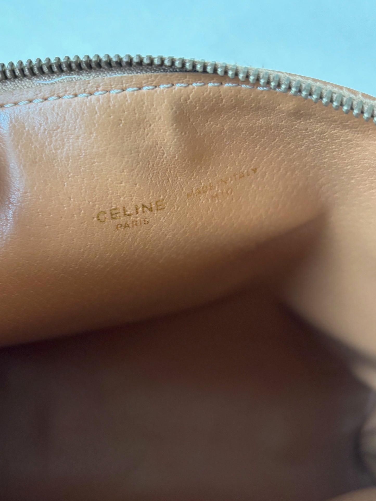 CÉLINE Pochette Triomphe