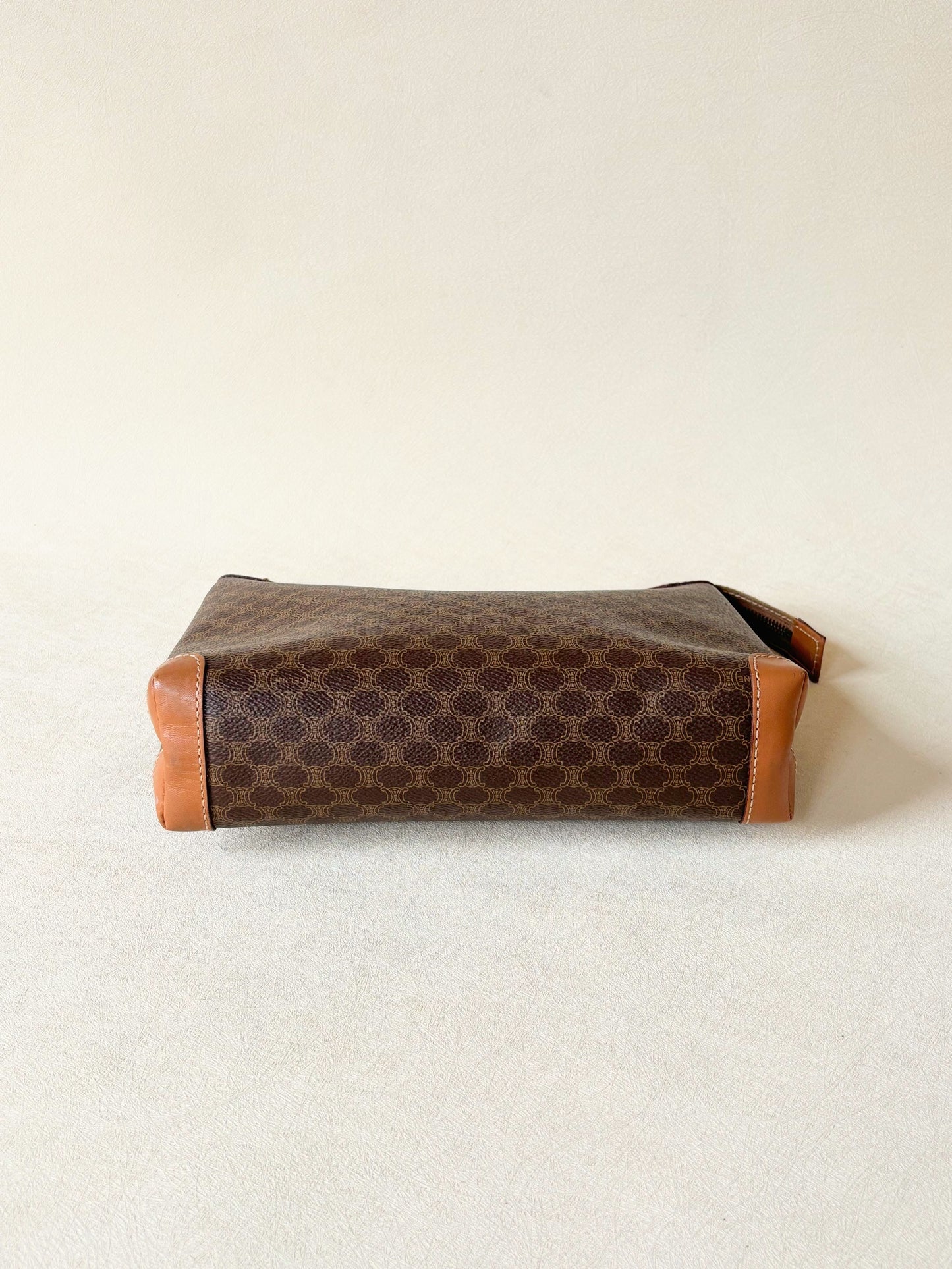 CÉLINE Pochette Triomphe