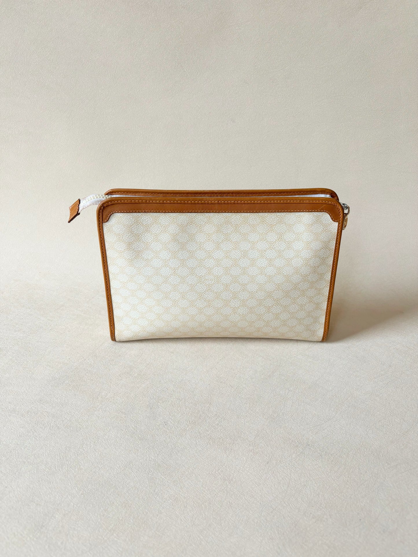 CÉLINE Pochette Triomphe