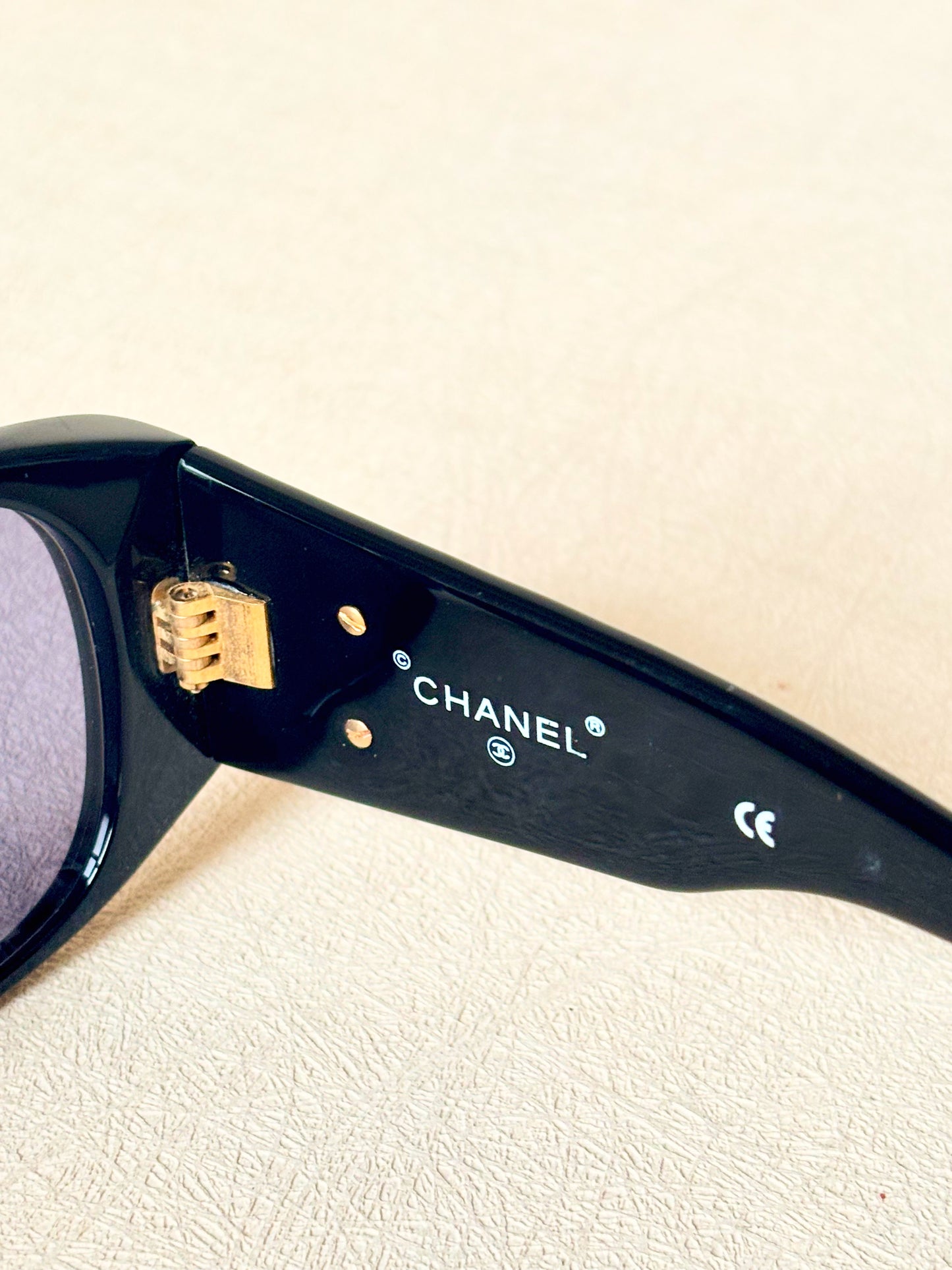 CHANEL Lunettes de soleil