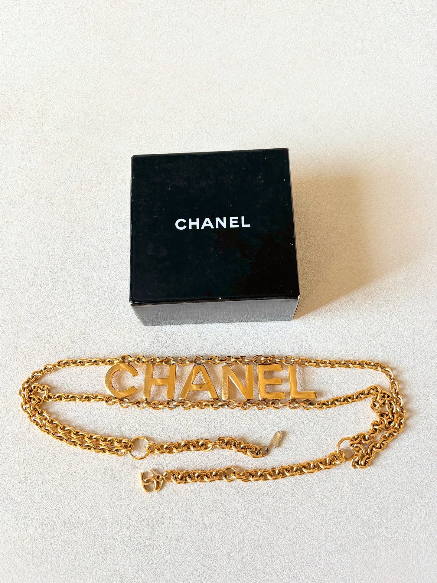CHANEL Ceinture Lettres